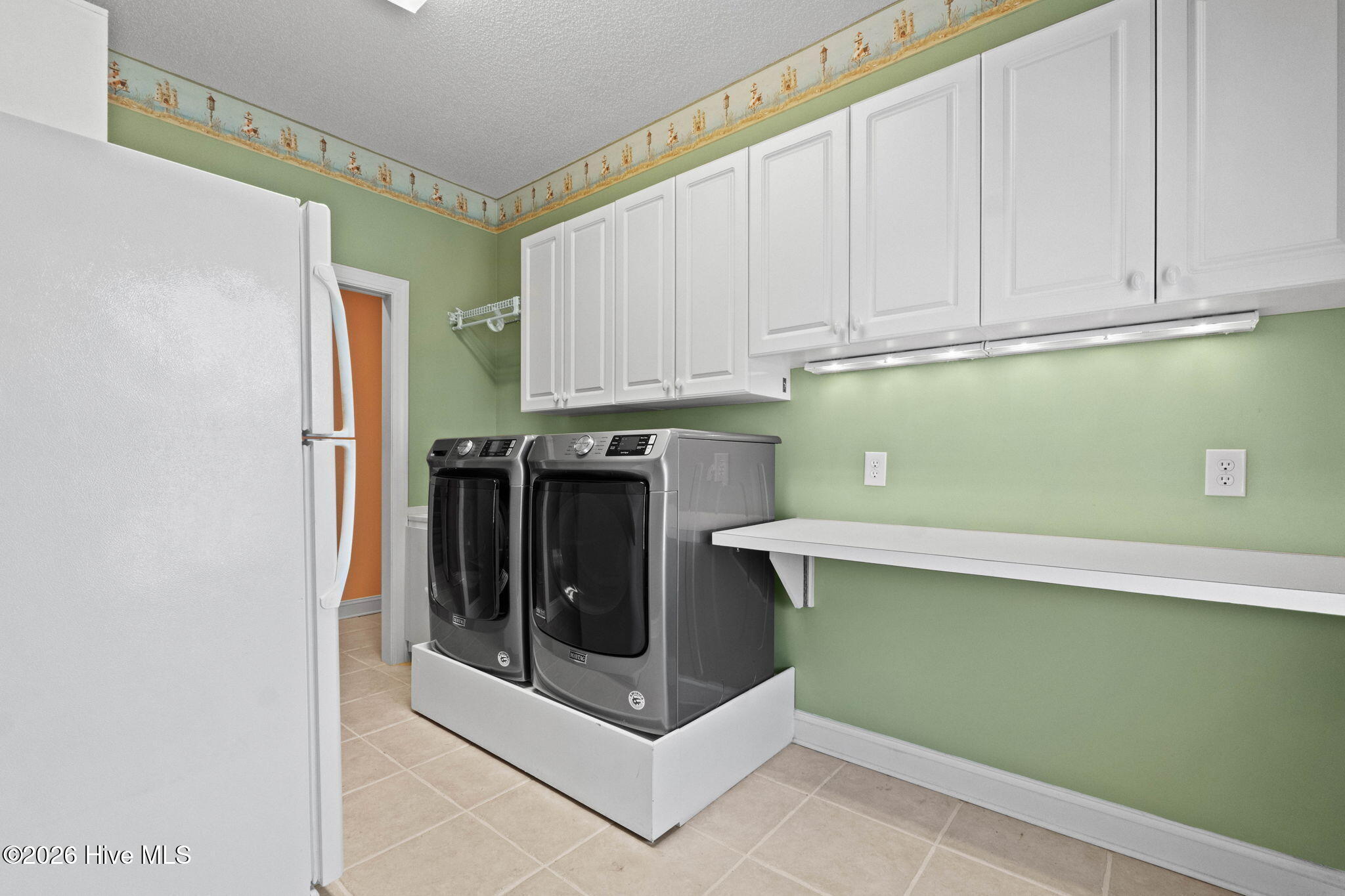 100567537 | Photo 48