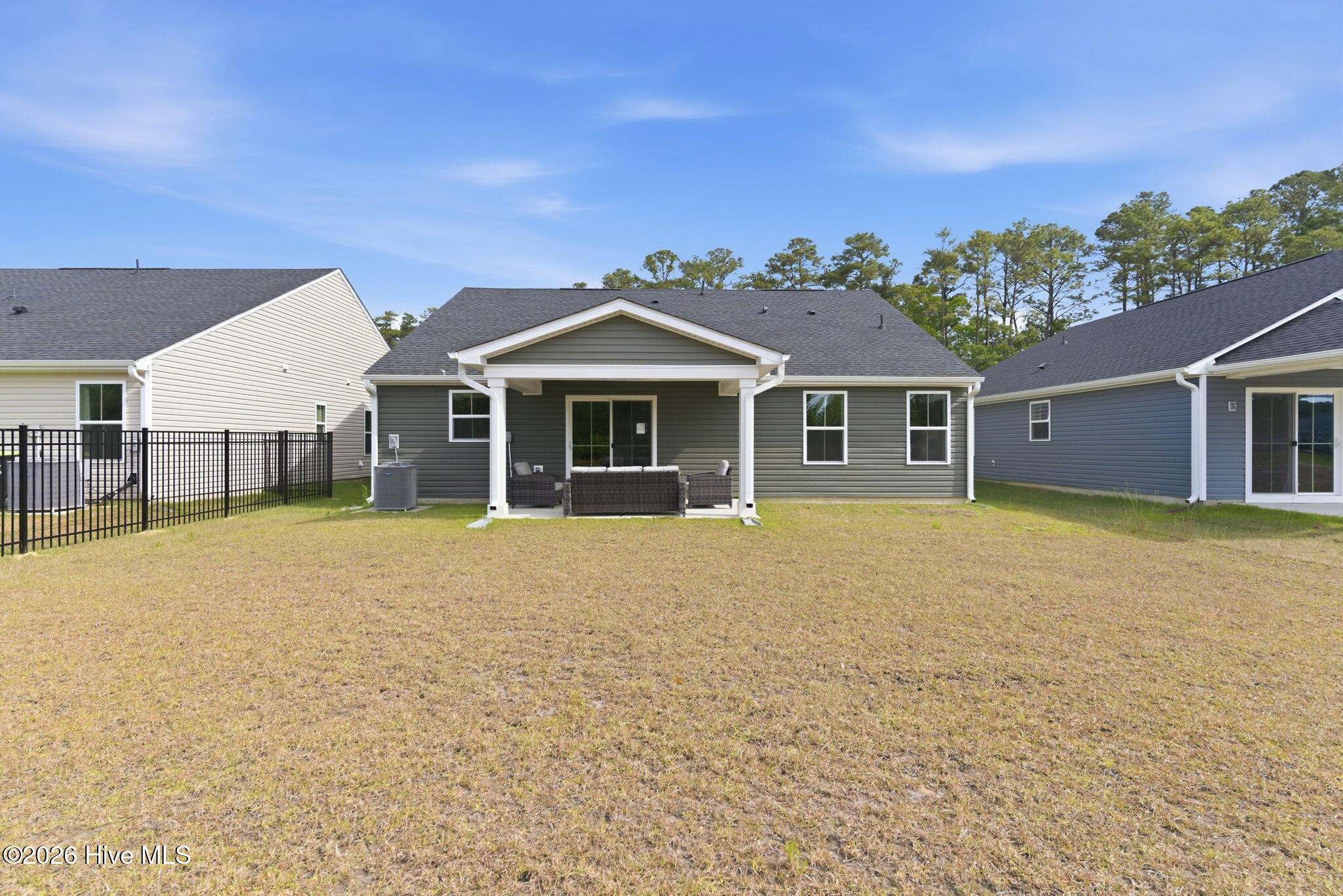 1123 Middle Crest Drive NE, Bolivia, NC, 28422