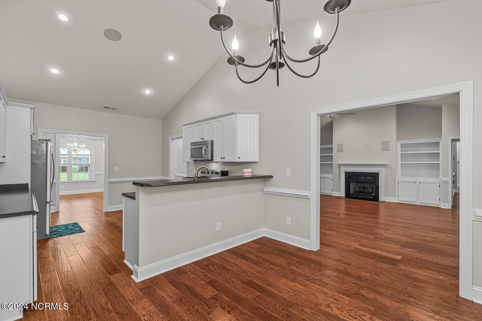 100543742 | Photo 20