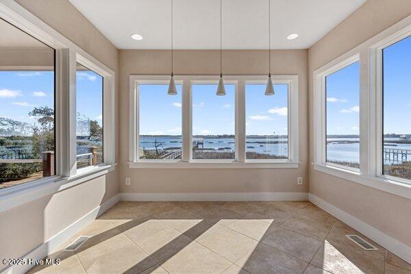 100487691 | Photo 11