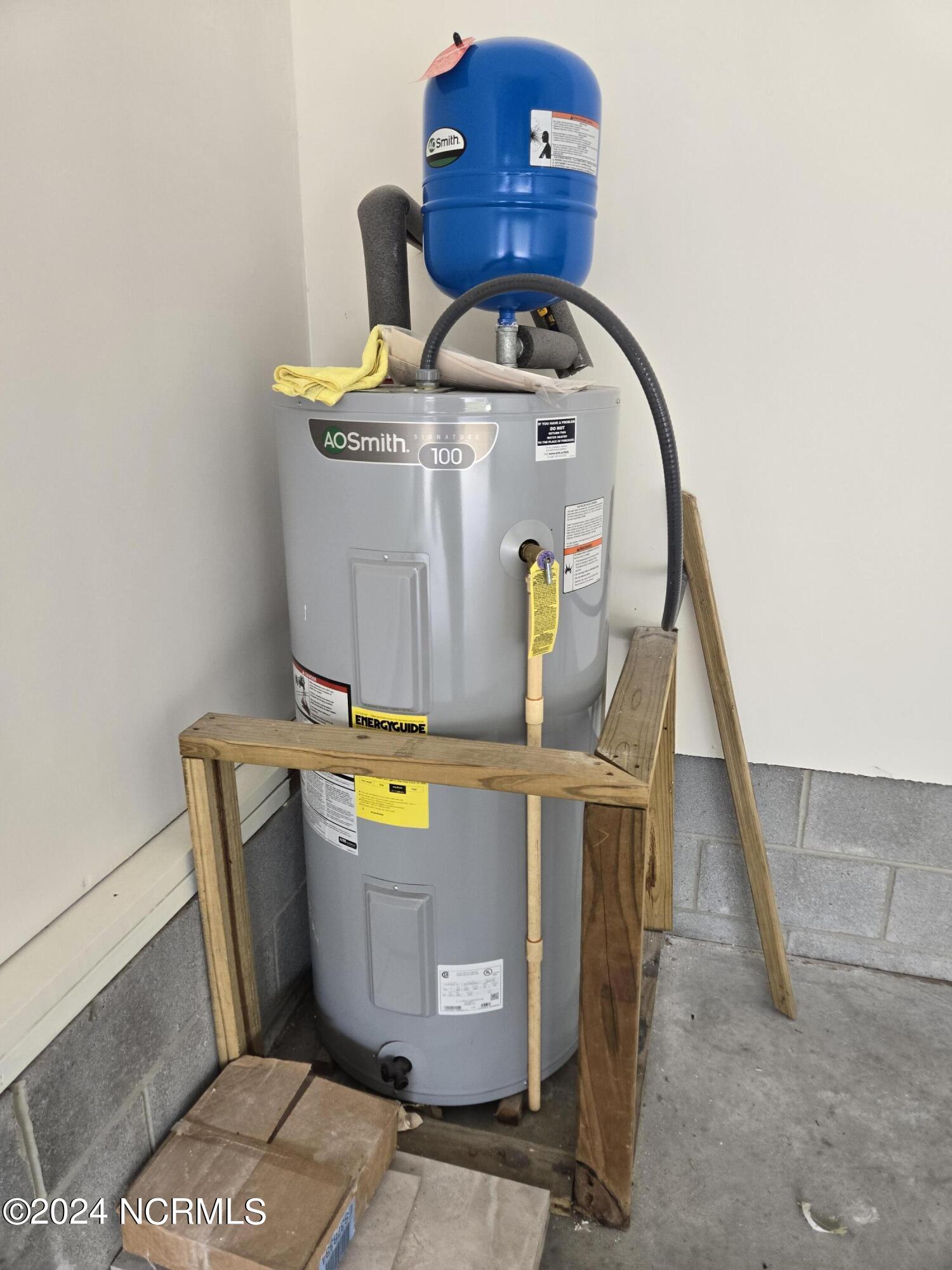 100465743 | Photo 50