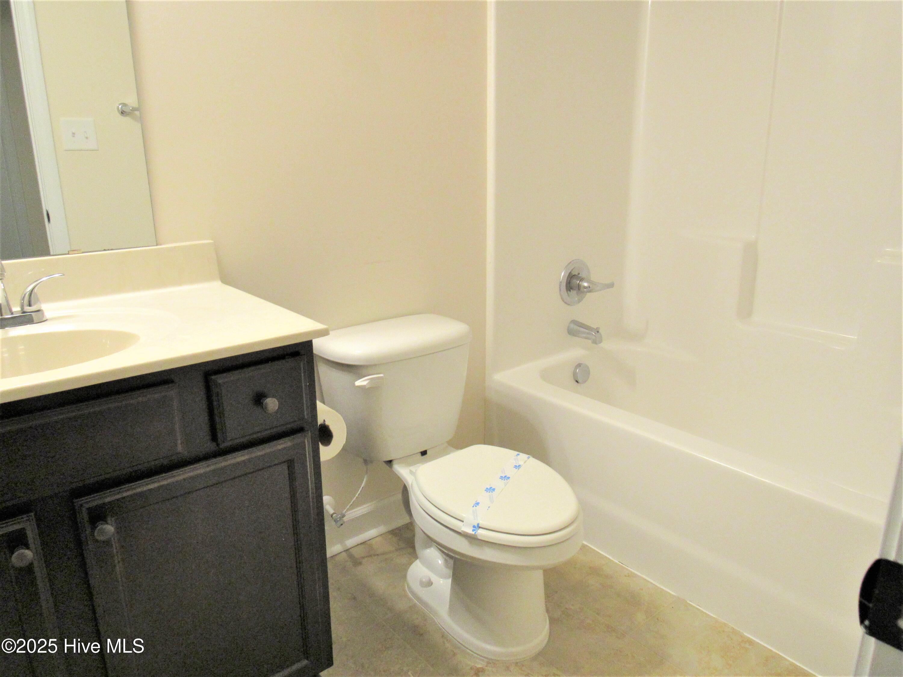 100545950 | Photo 21