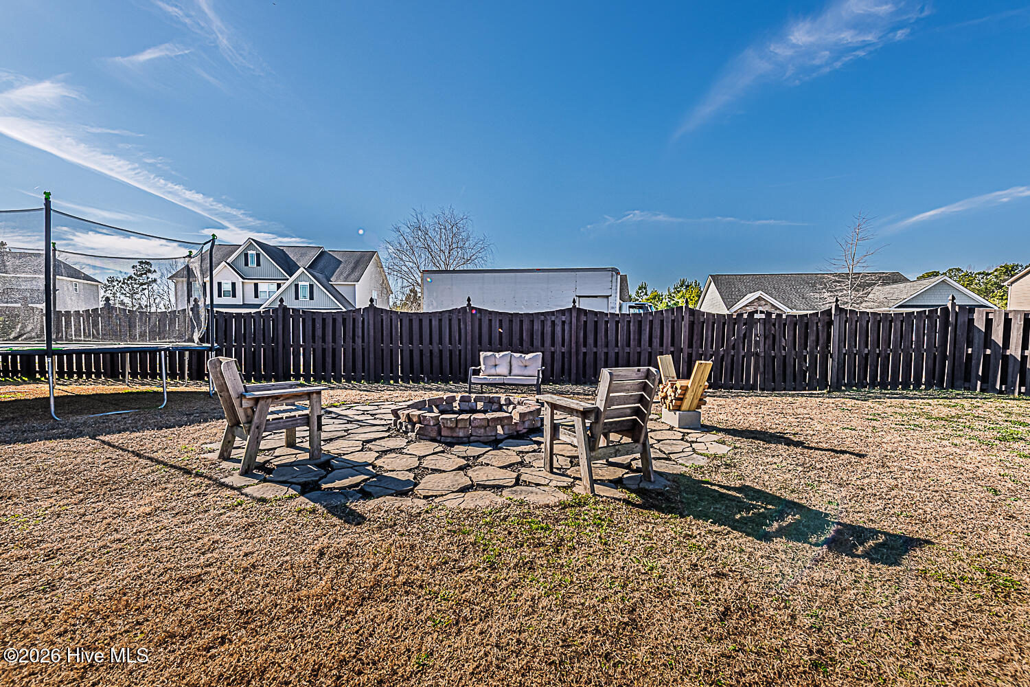 100555095 | Photo 76