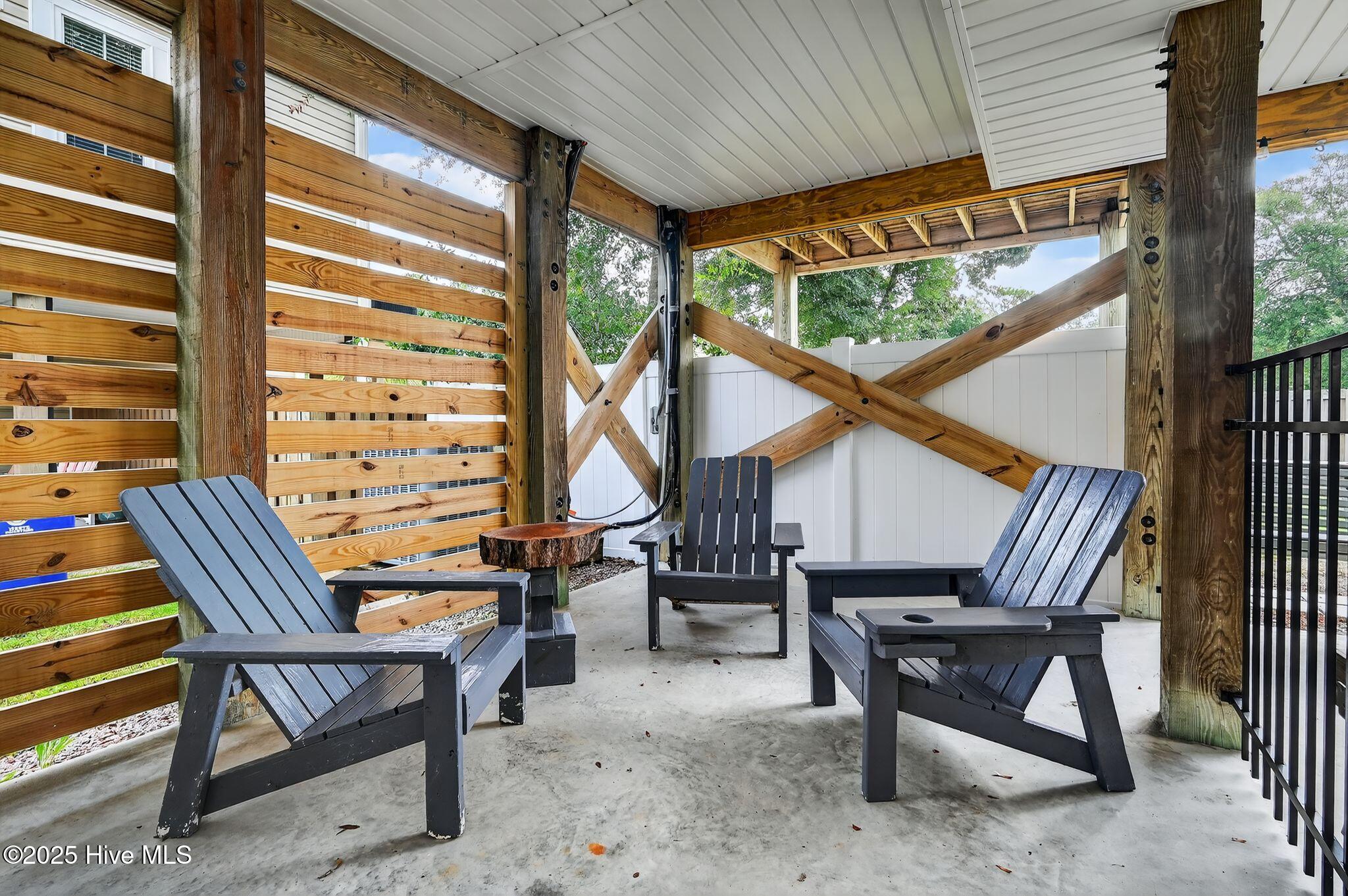 100527210 | Photo 29