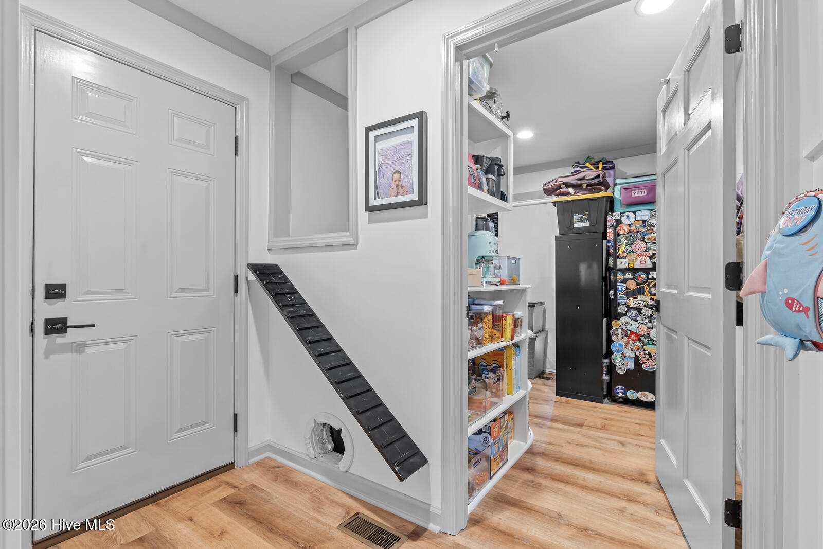 100569871 | Photo 29