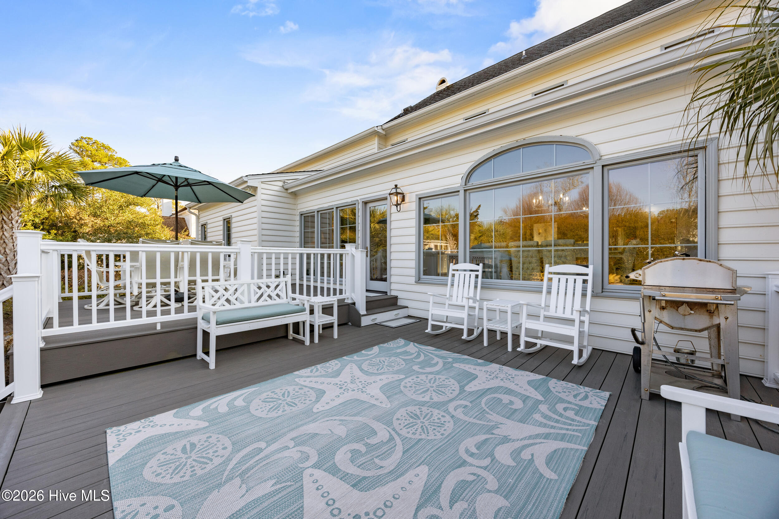 100553782 | Photo 57