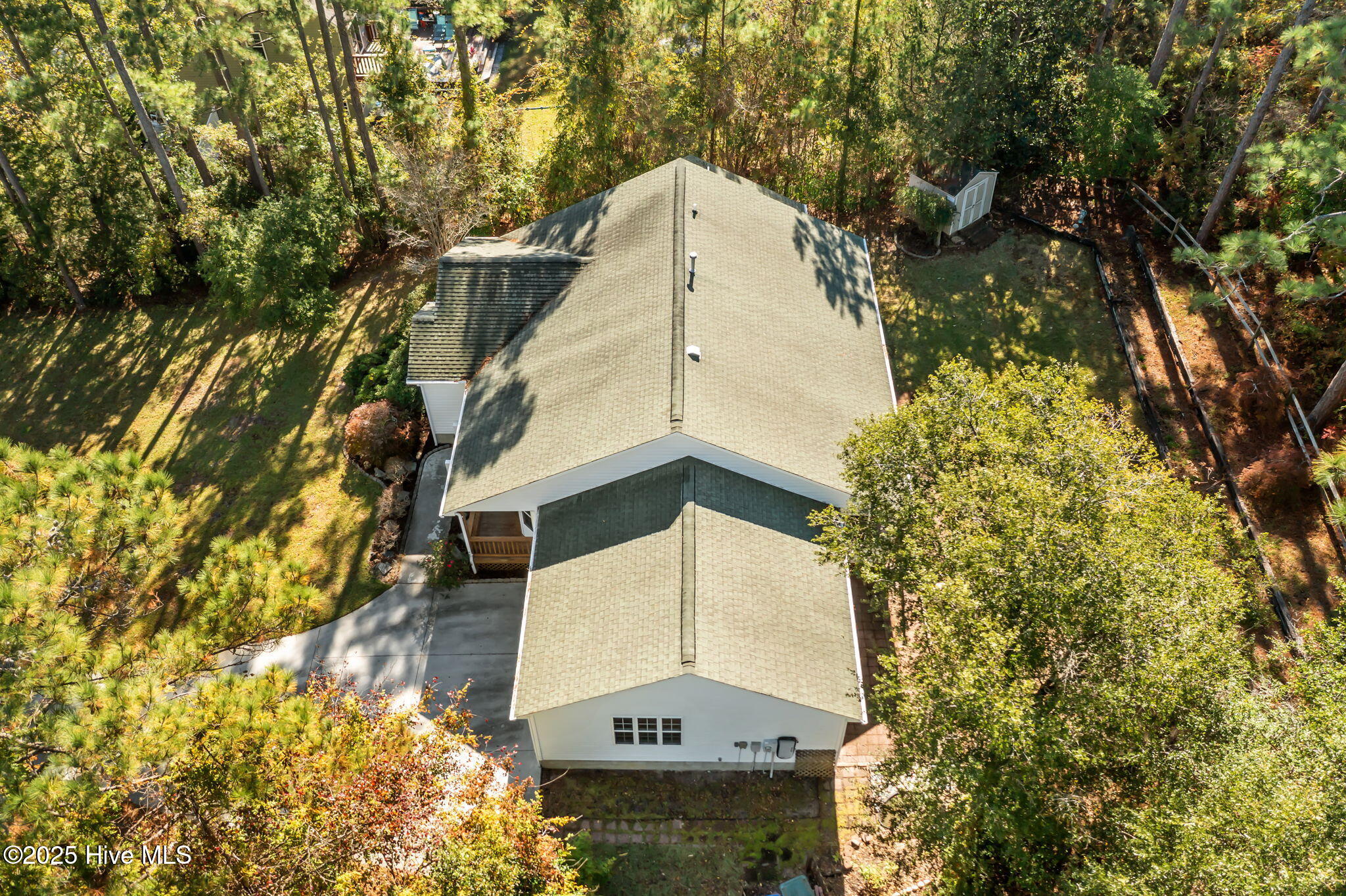 100540232 | Photo 43