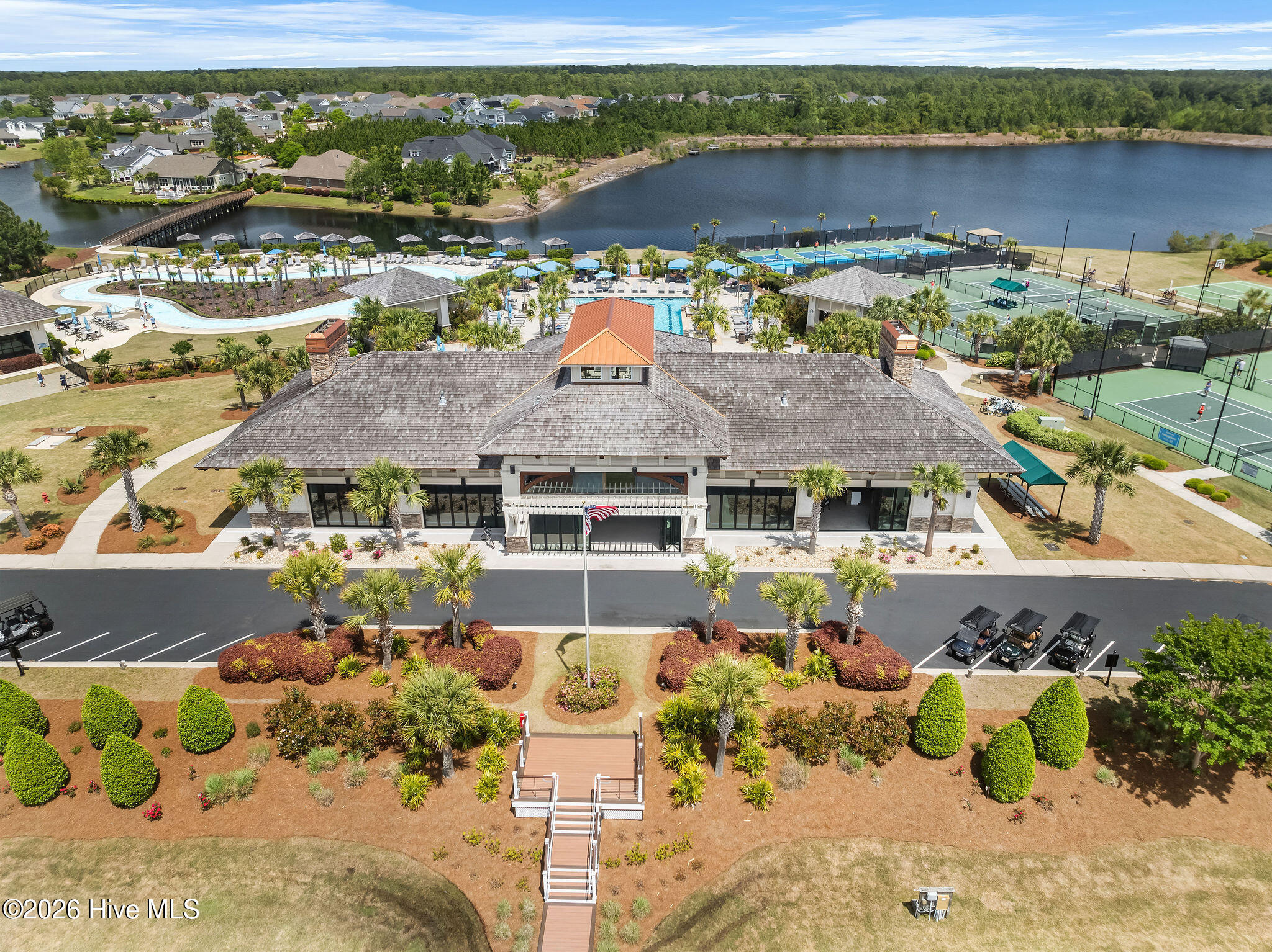 100565690 | Photo 104