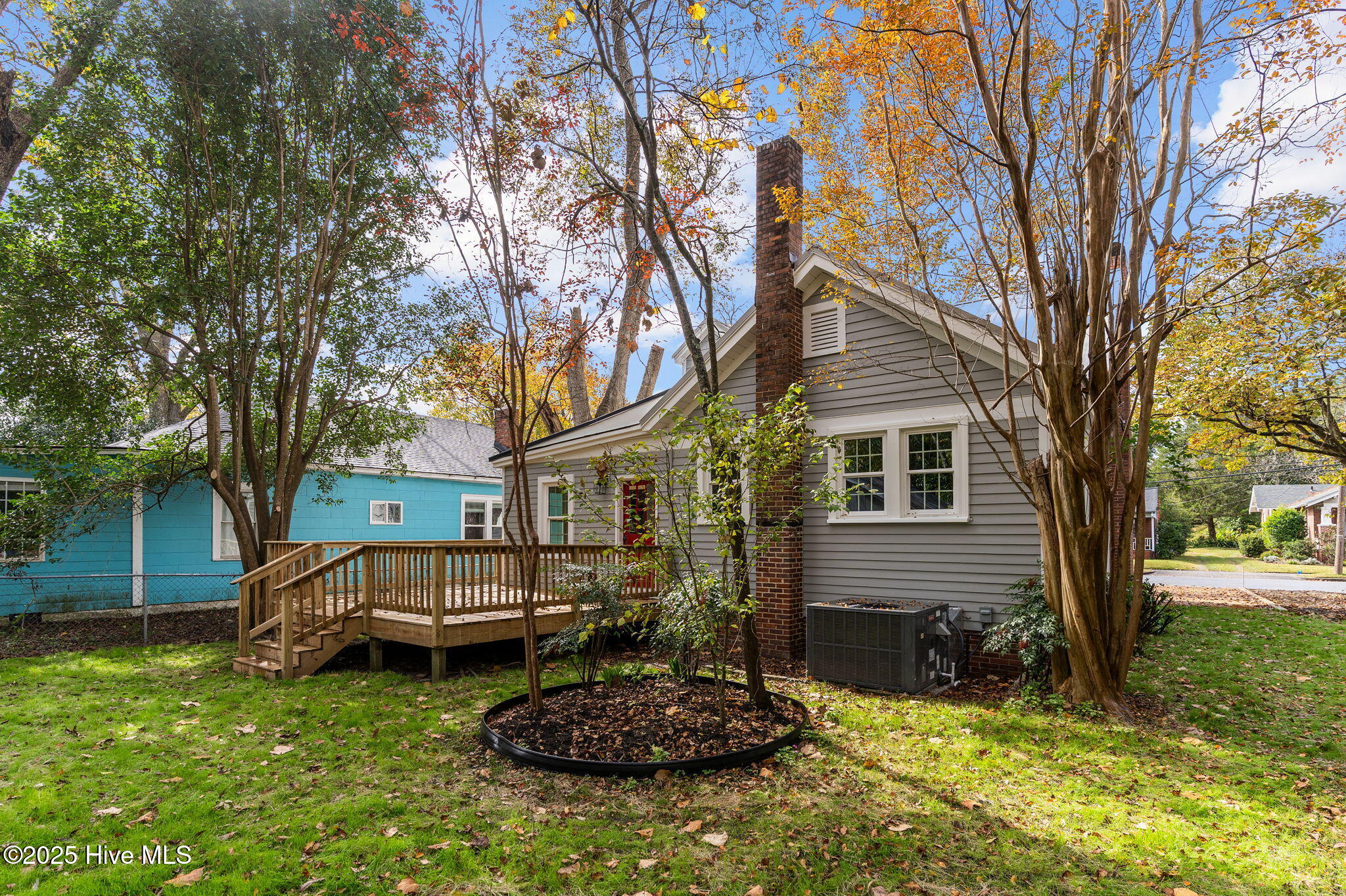 100542259 | Photo 48