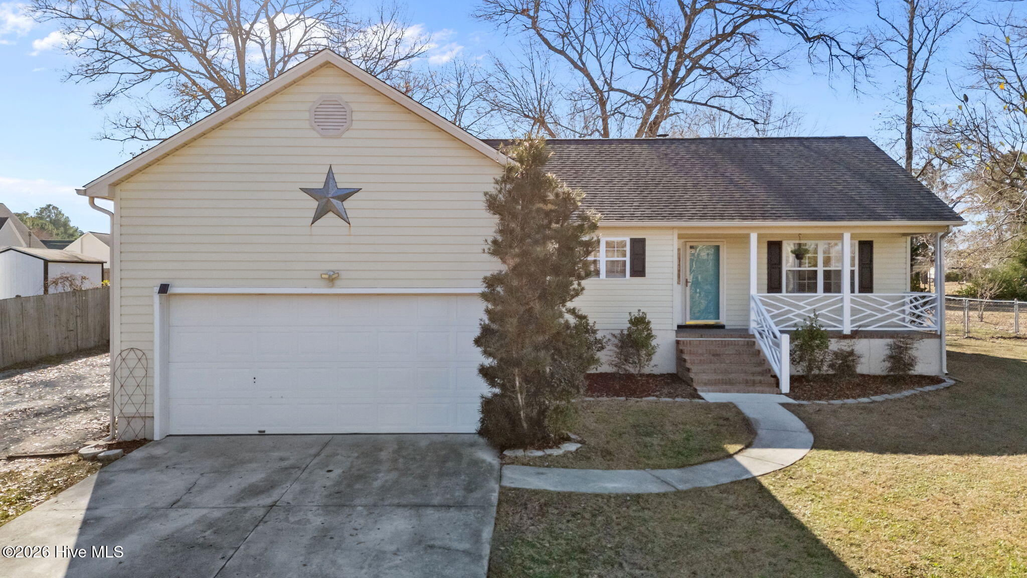 Homes for sale in Newport, NC | 827 Roberts Rd, Newport, NC 28570 | MLS# 100549402