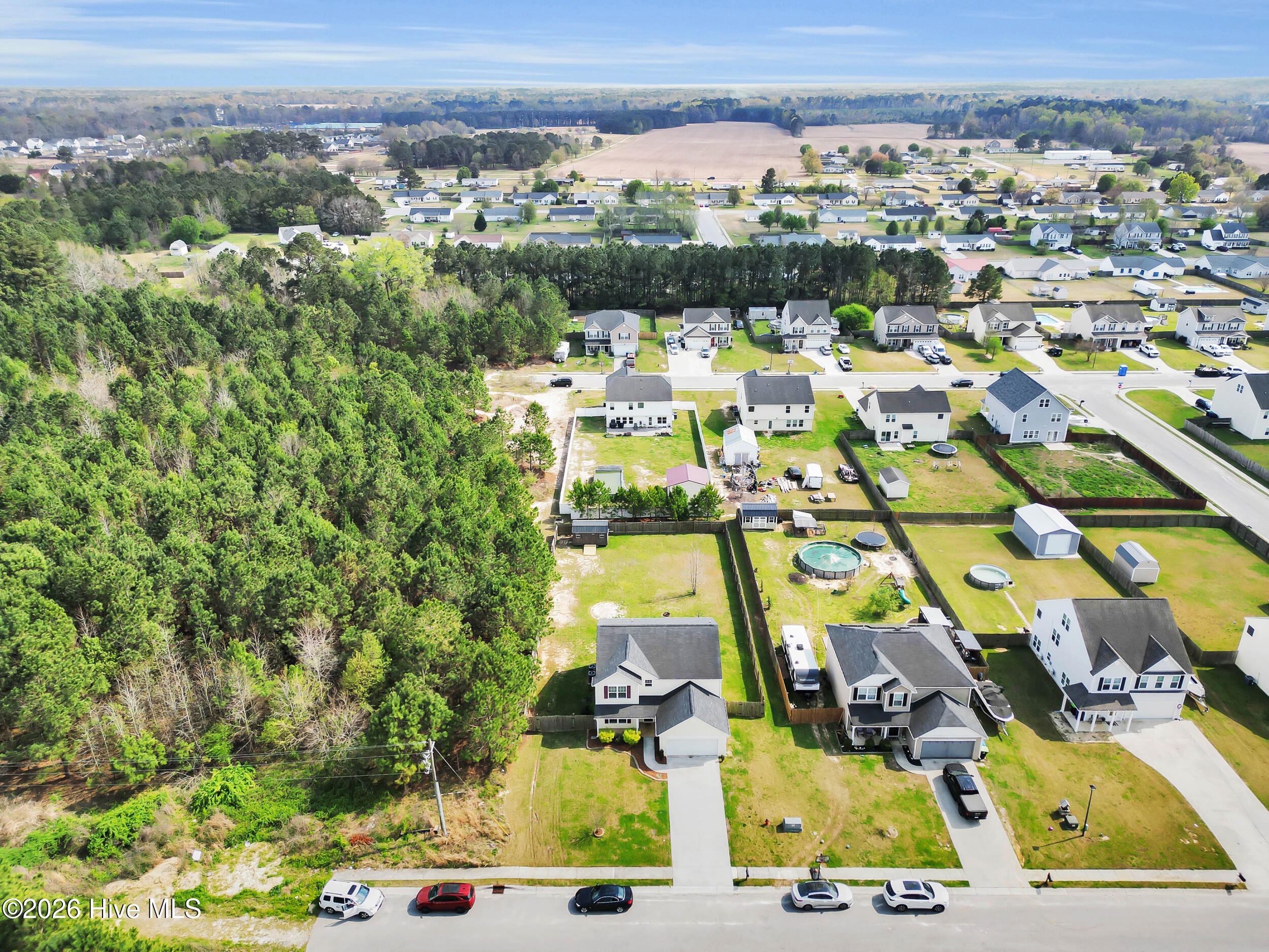 100561296 | Photo 39