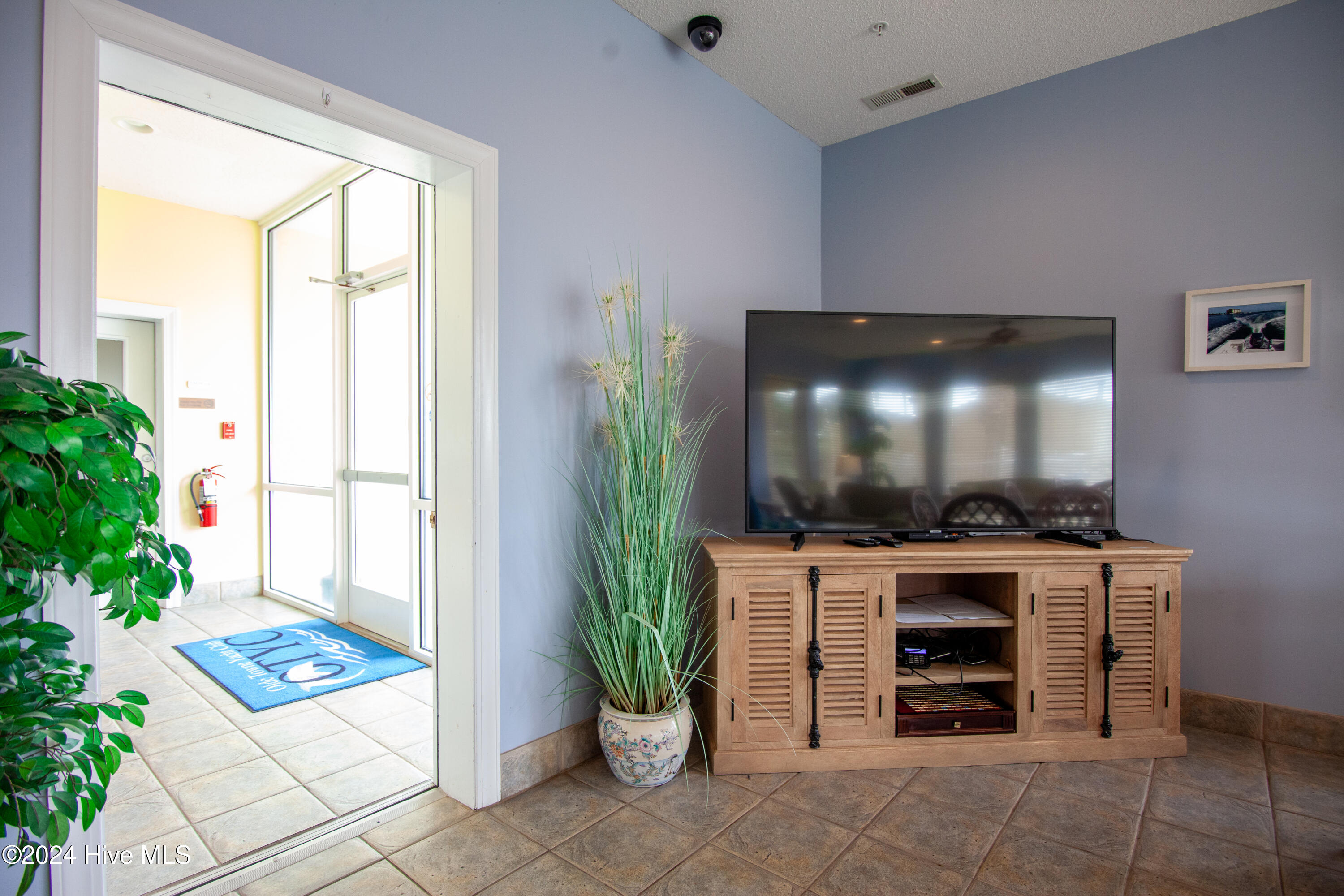 100 Olde Towne Yacht Club 