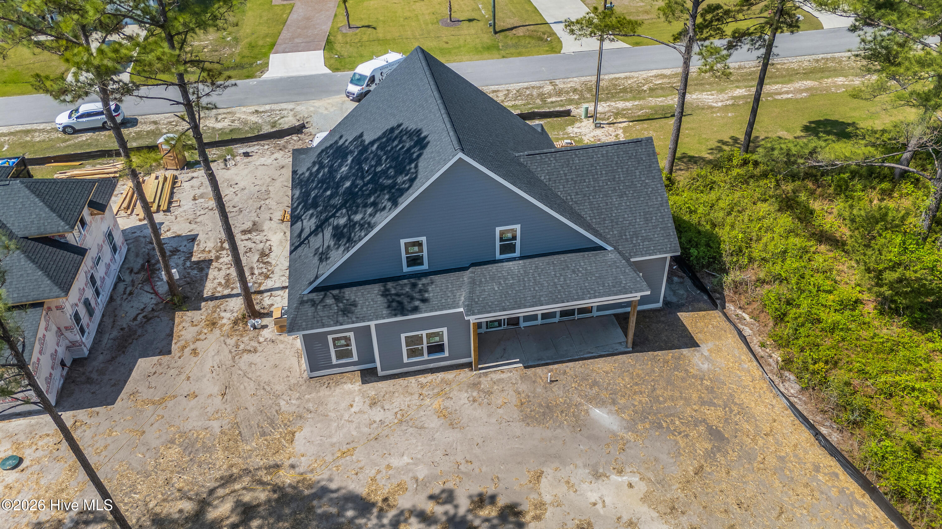 100569333 | Photo 15