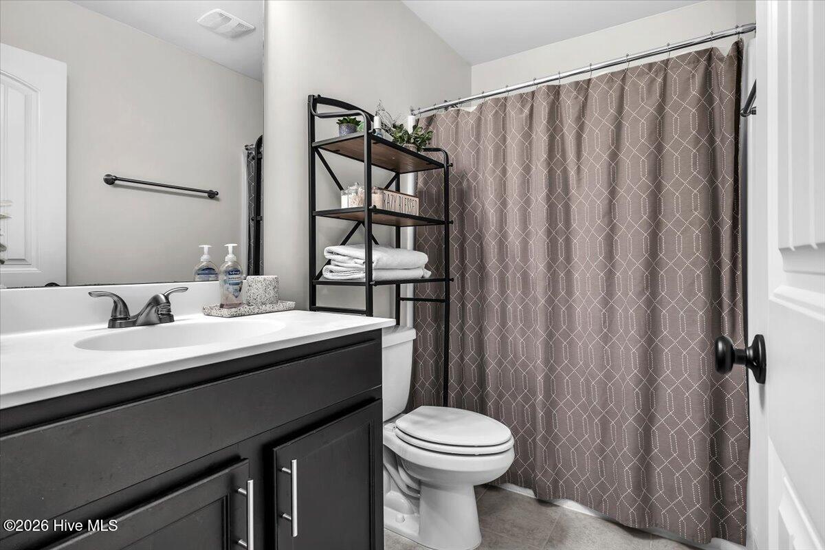 100558740 | Photo 45