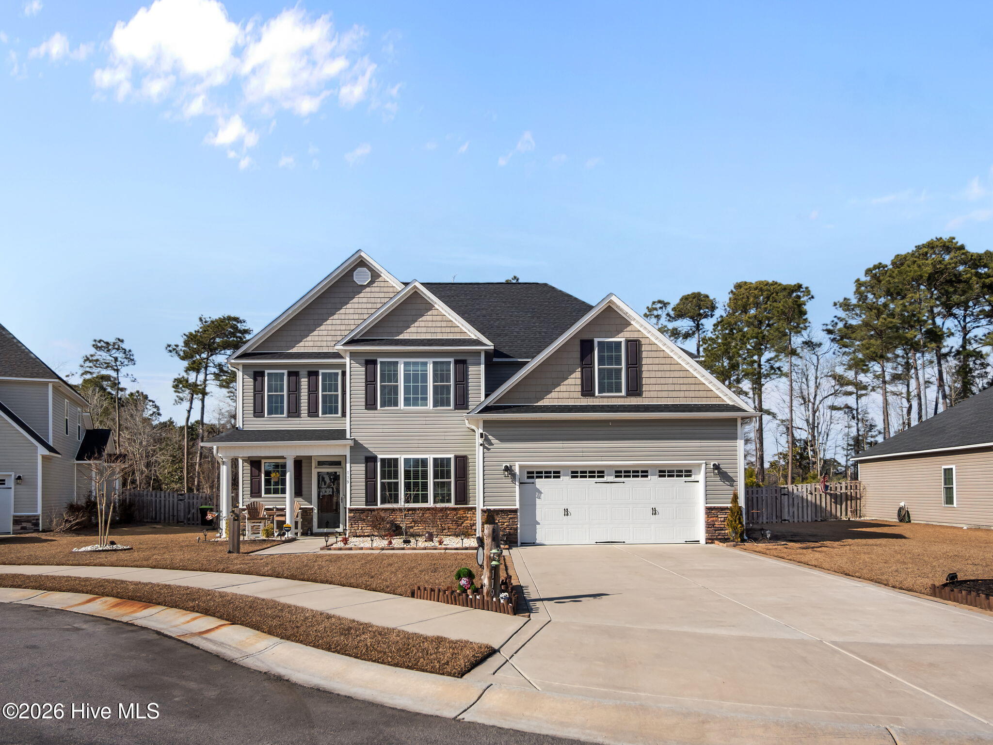 100554631 | Photo 48