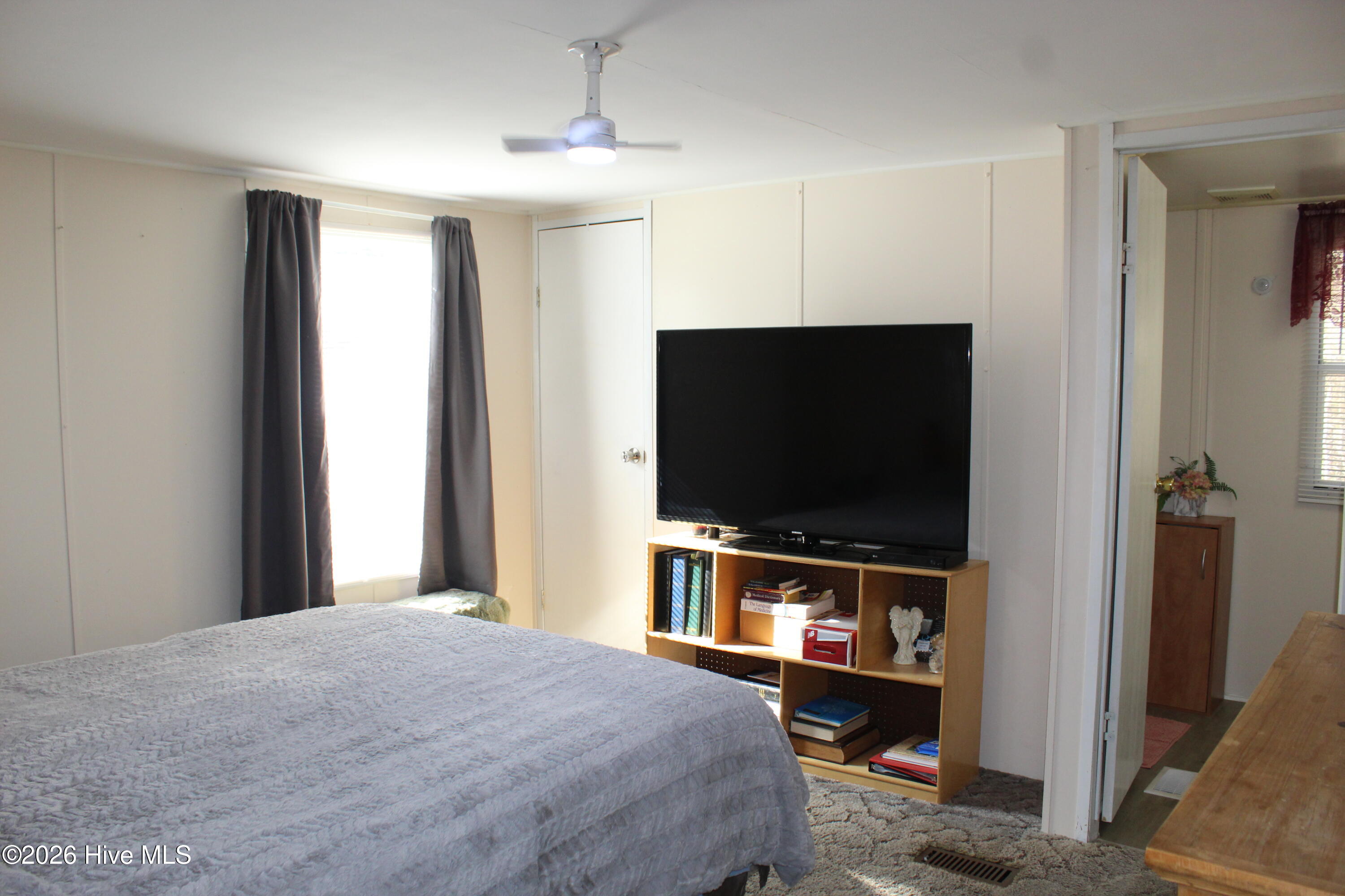 100527768 | Photo 18