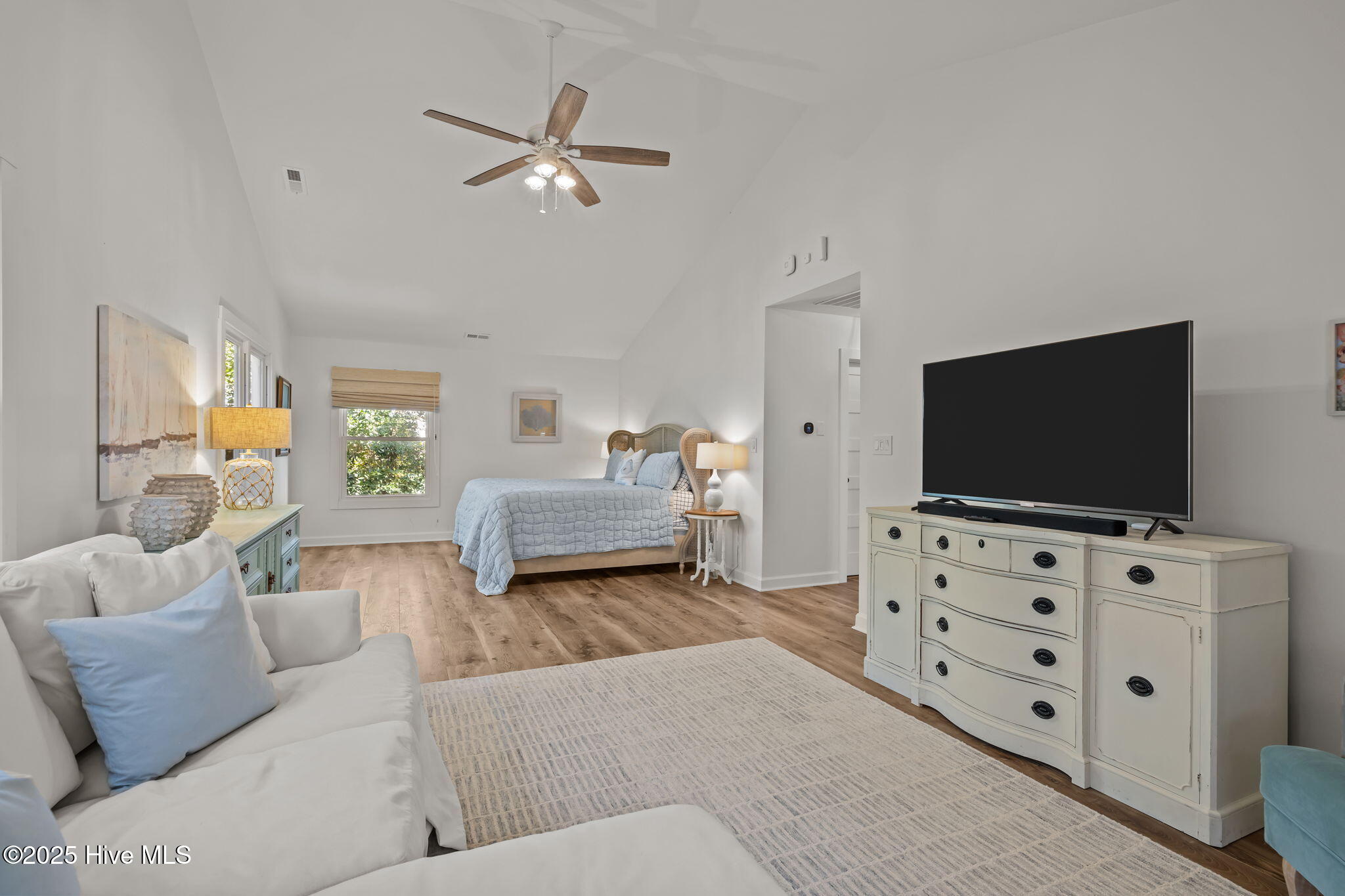 100536314 | Photo 31