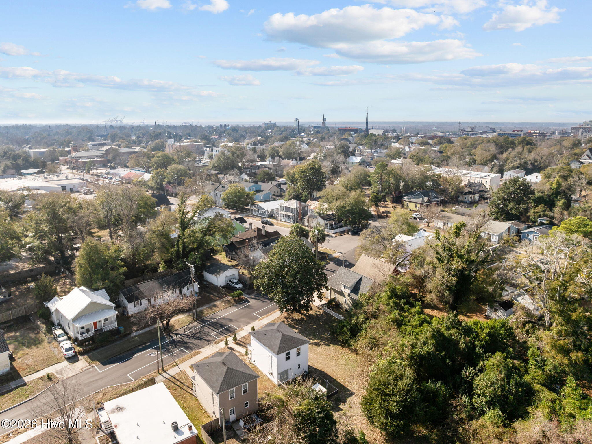 100548368 | Photo 42