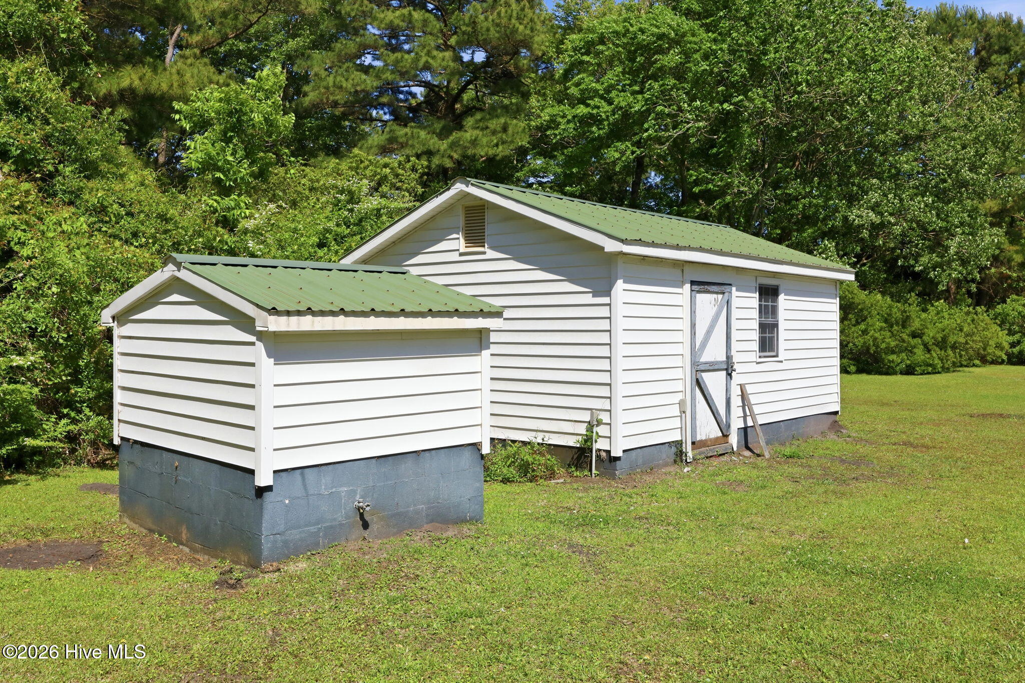 5250 Business Drive,Newport