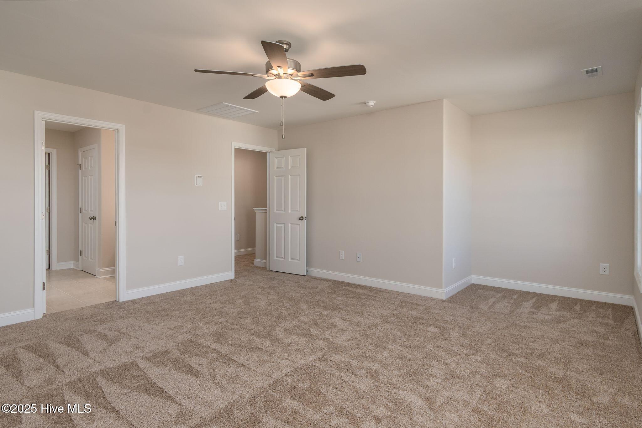 100531004 | Photo 32