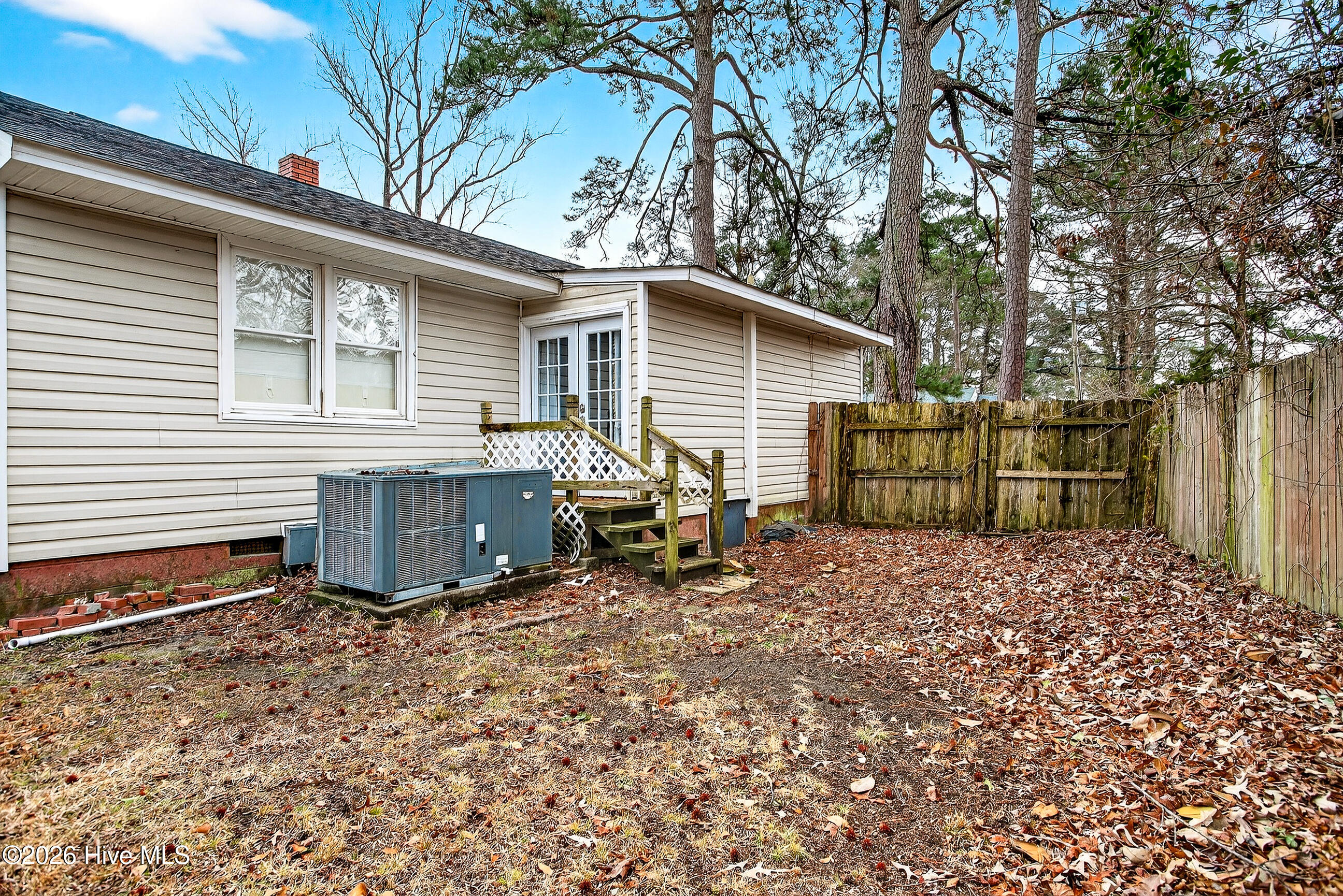 100552598 | Photo 34