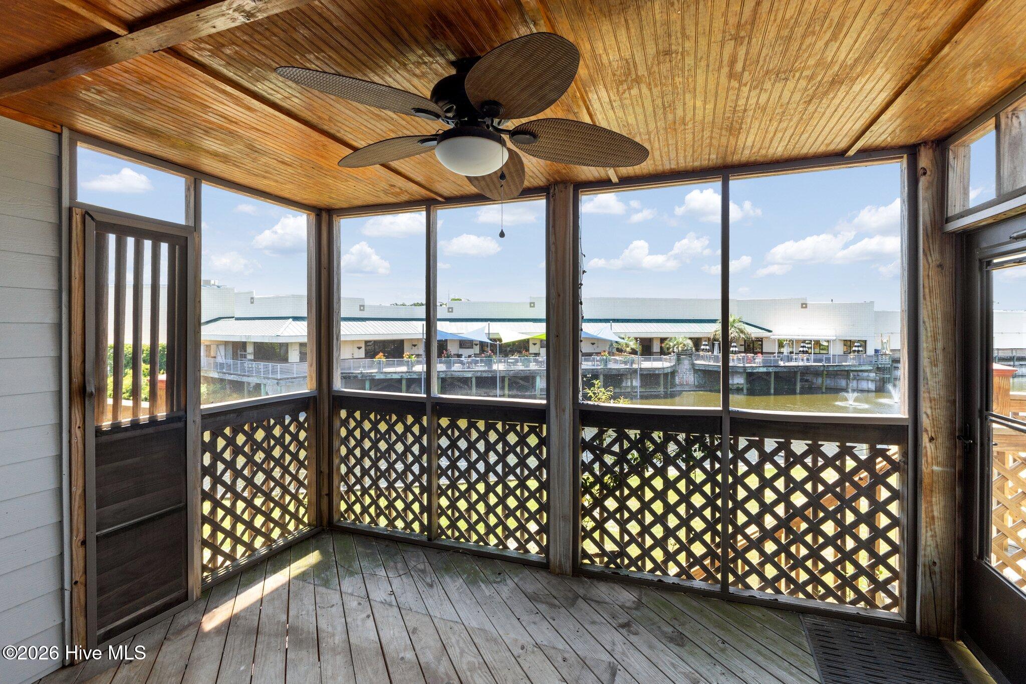 8711 Emerald Plantation Road 302,Emerald Isle