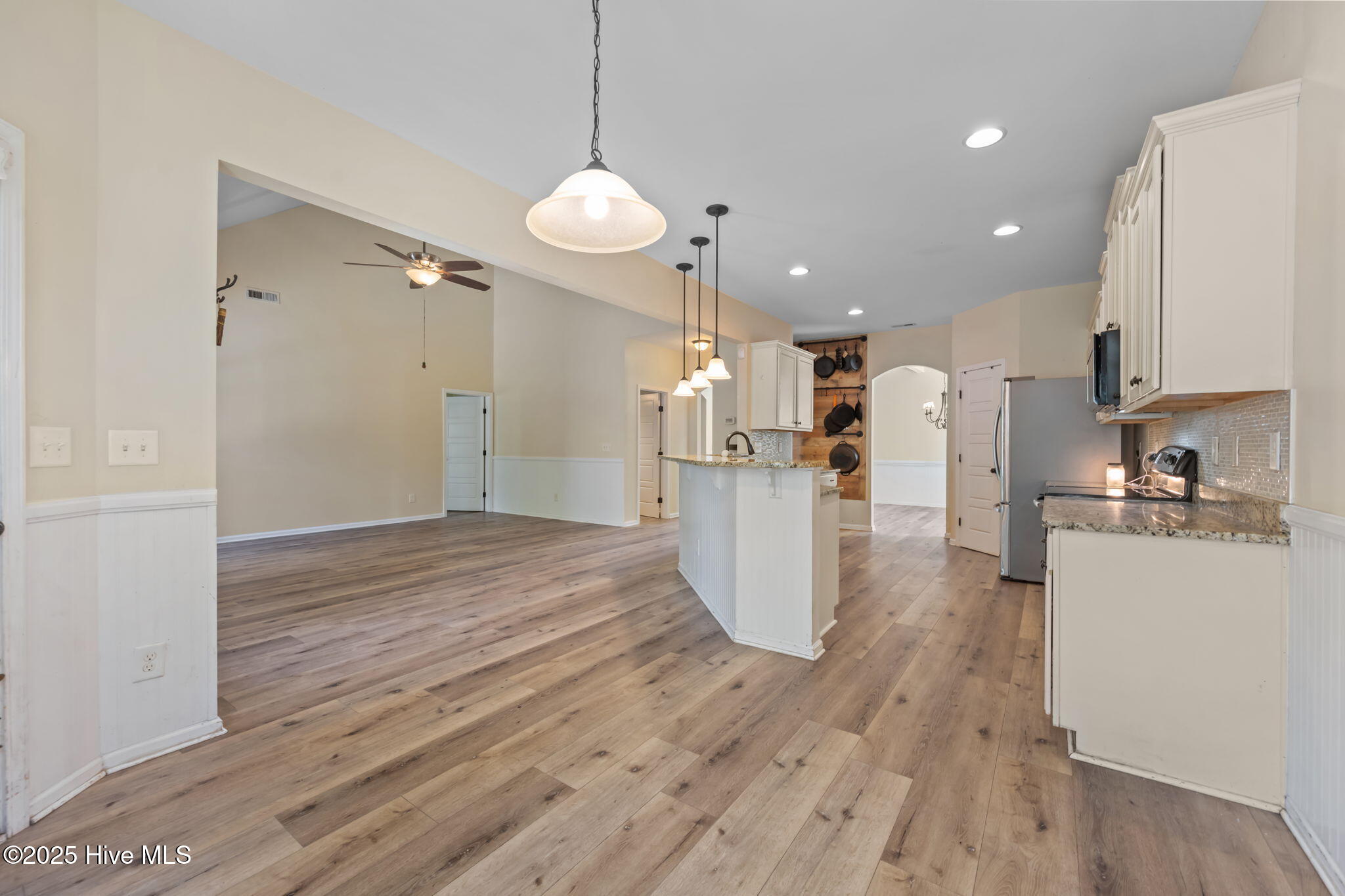 100538914 | Photo 10