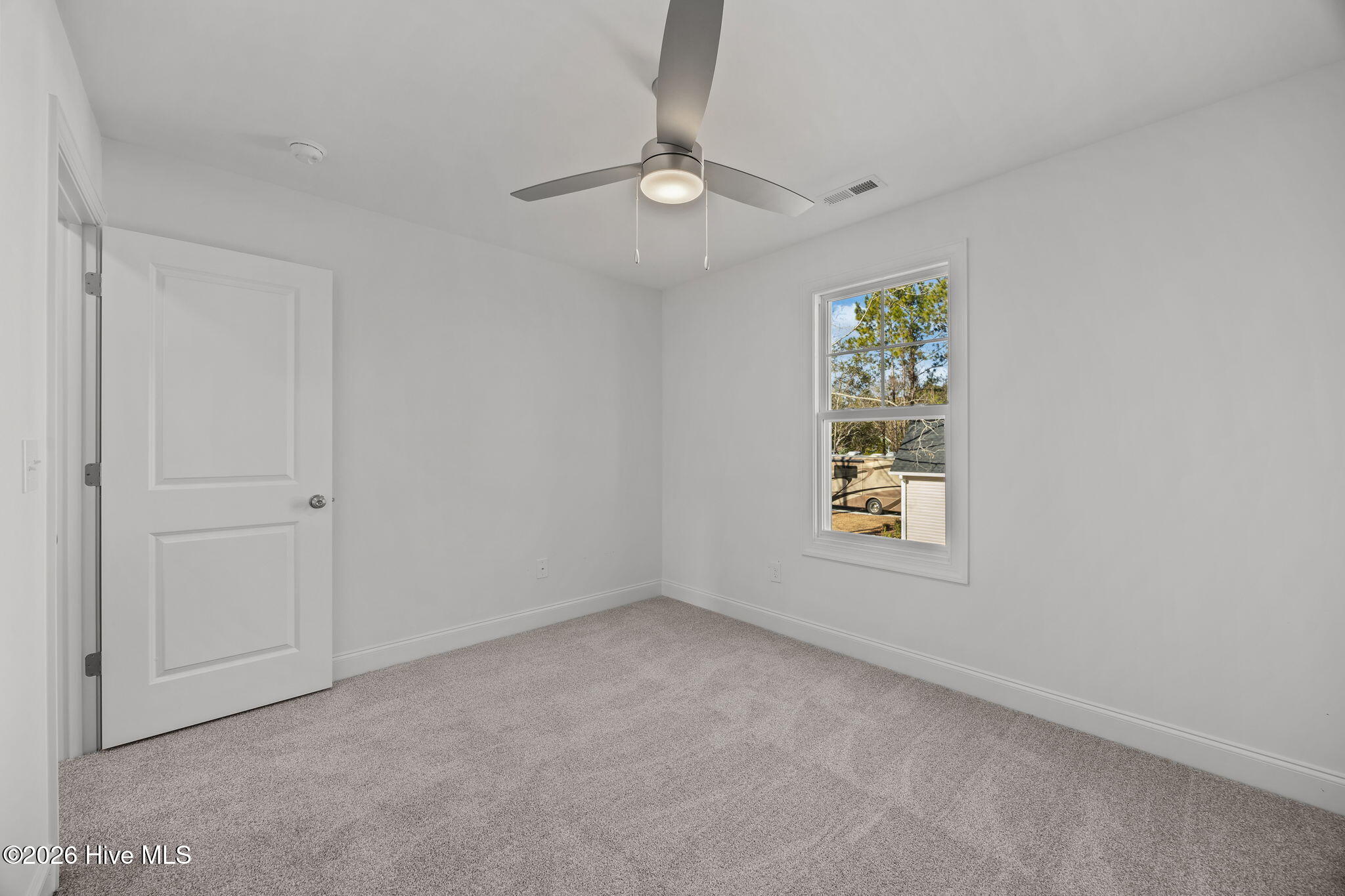 100528574 | Photo 36