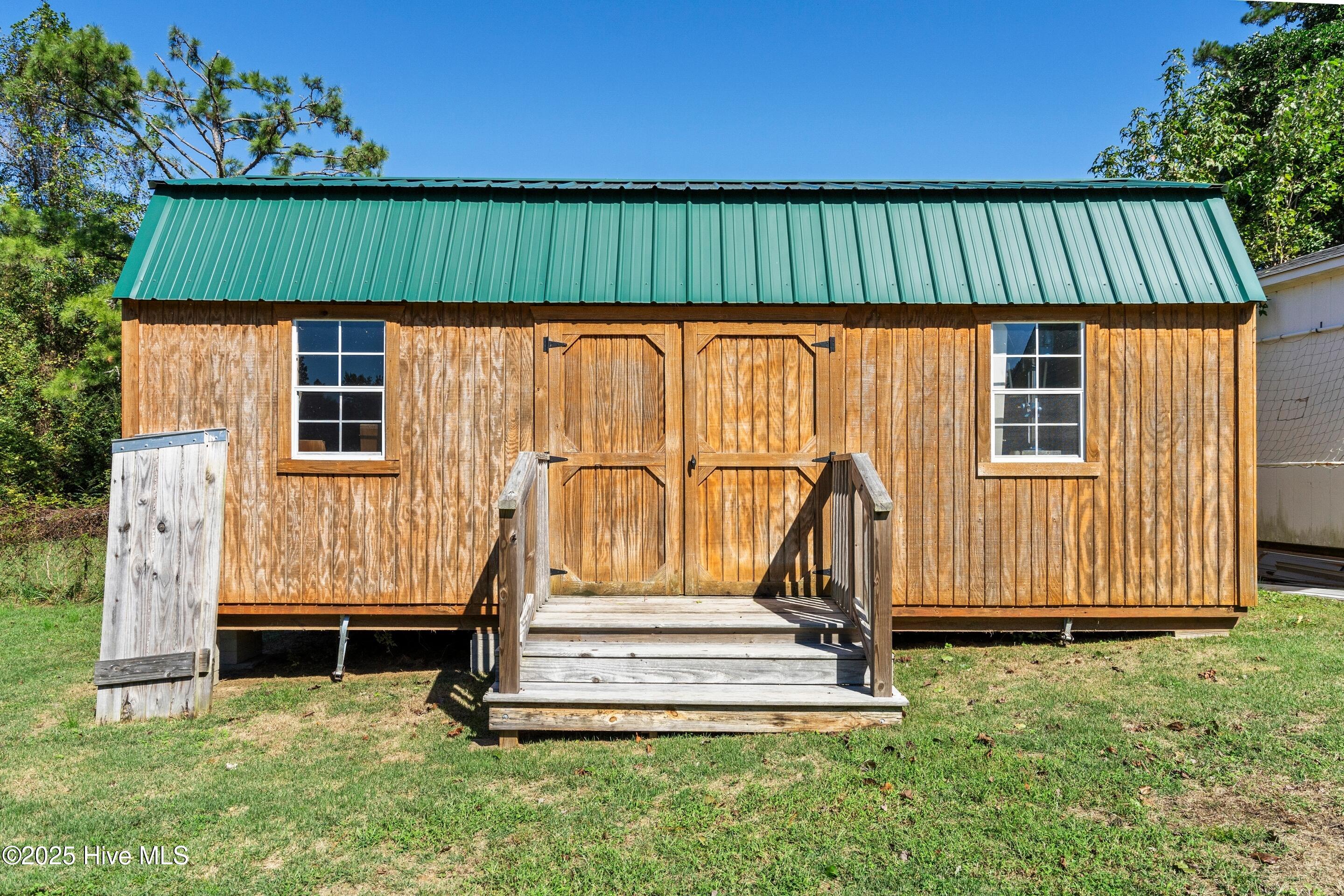 100537025 | Photo 23