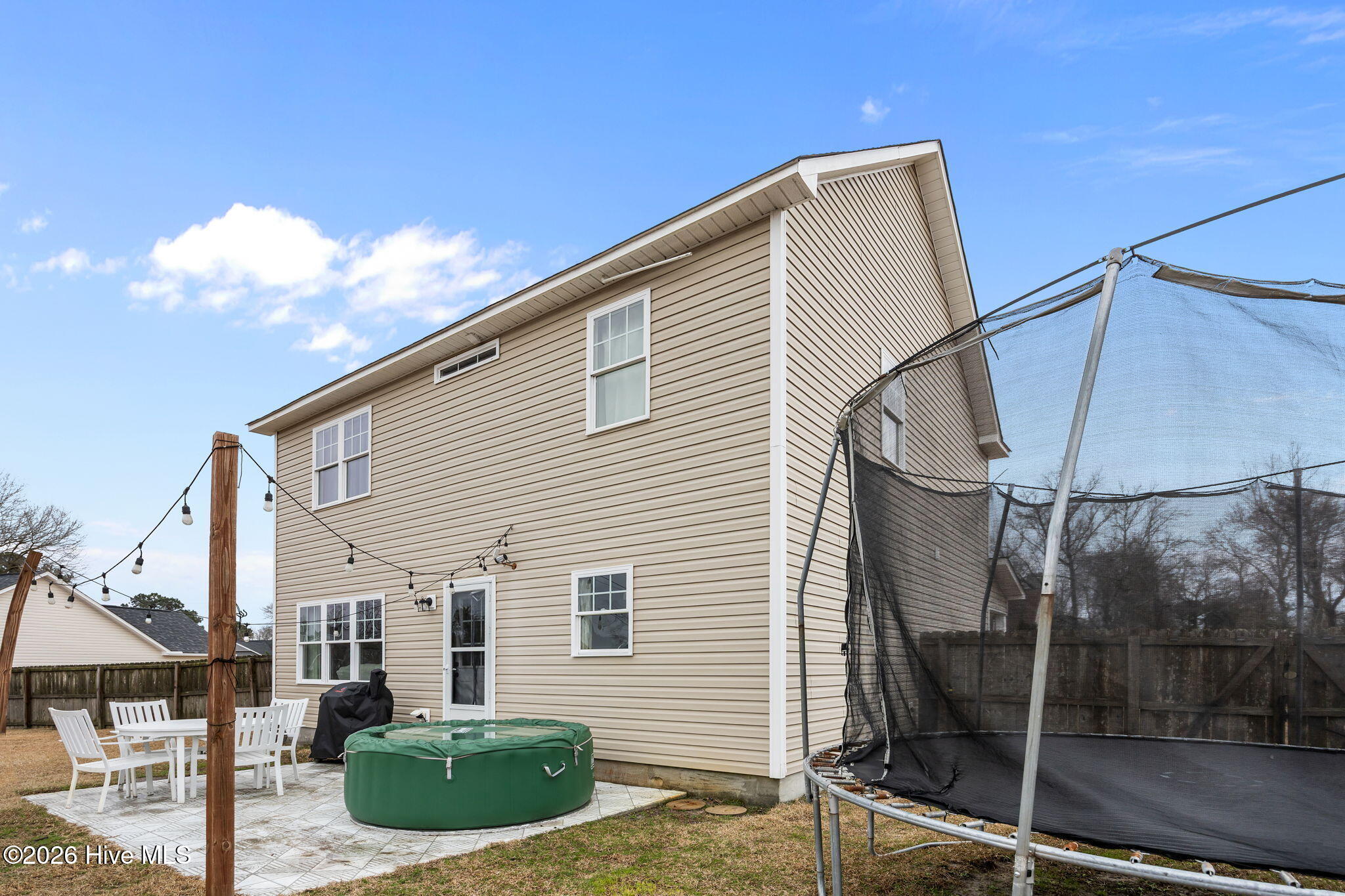 100558609 | Photo 39