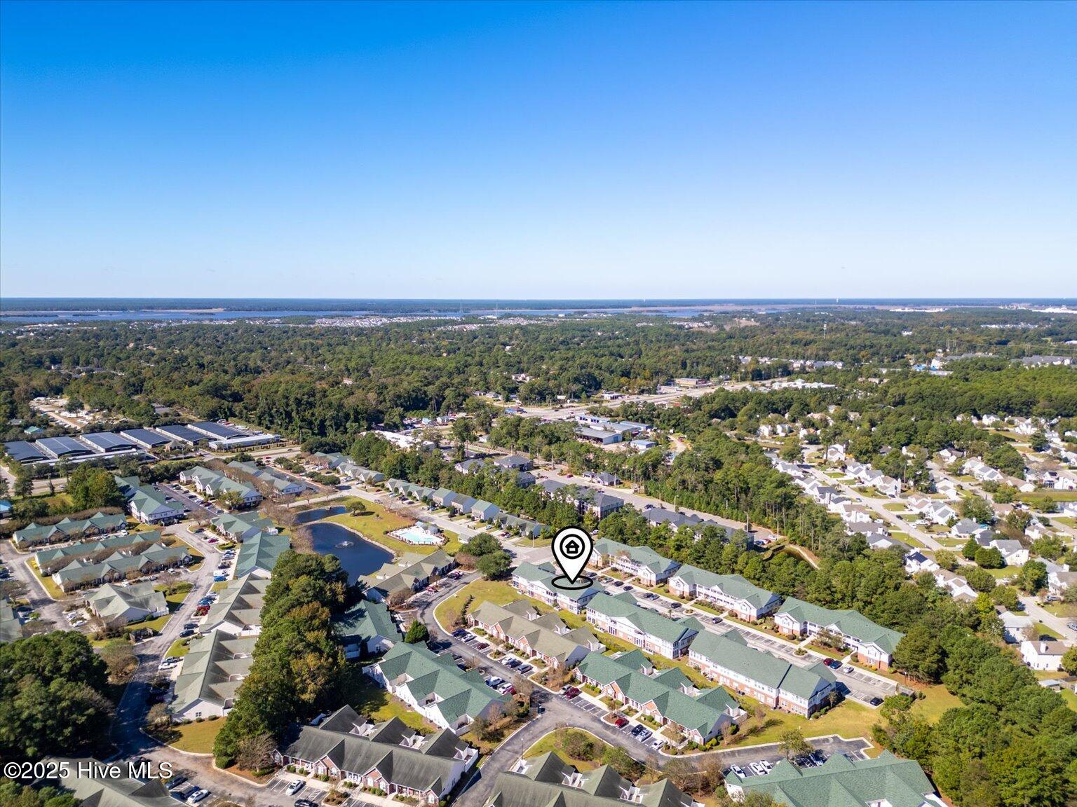 100536897 | Photo 35