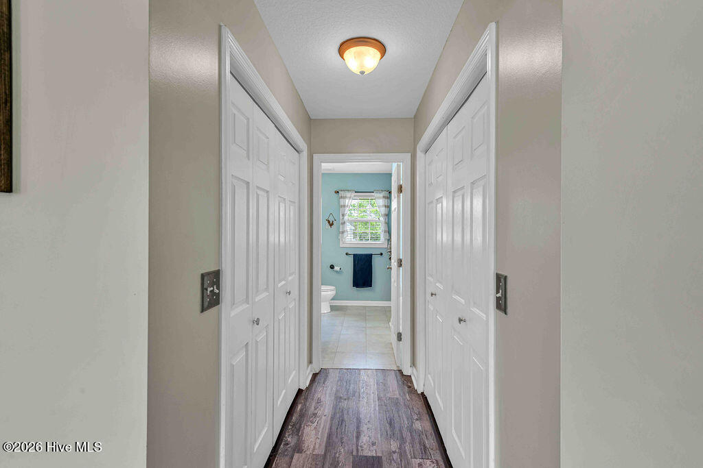 100567733 | Photo 23