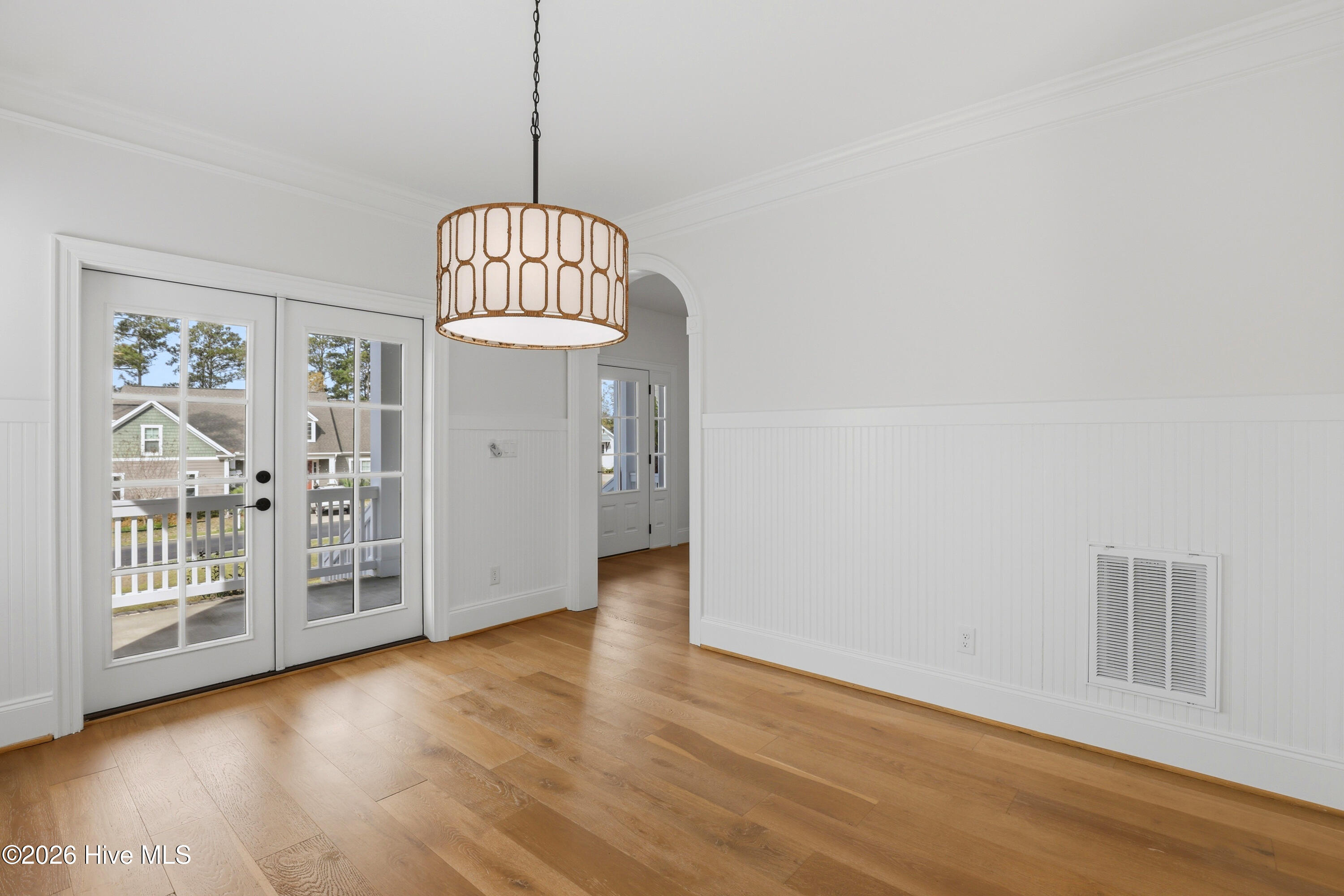 100562697 | Photo 45