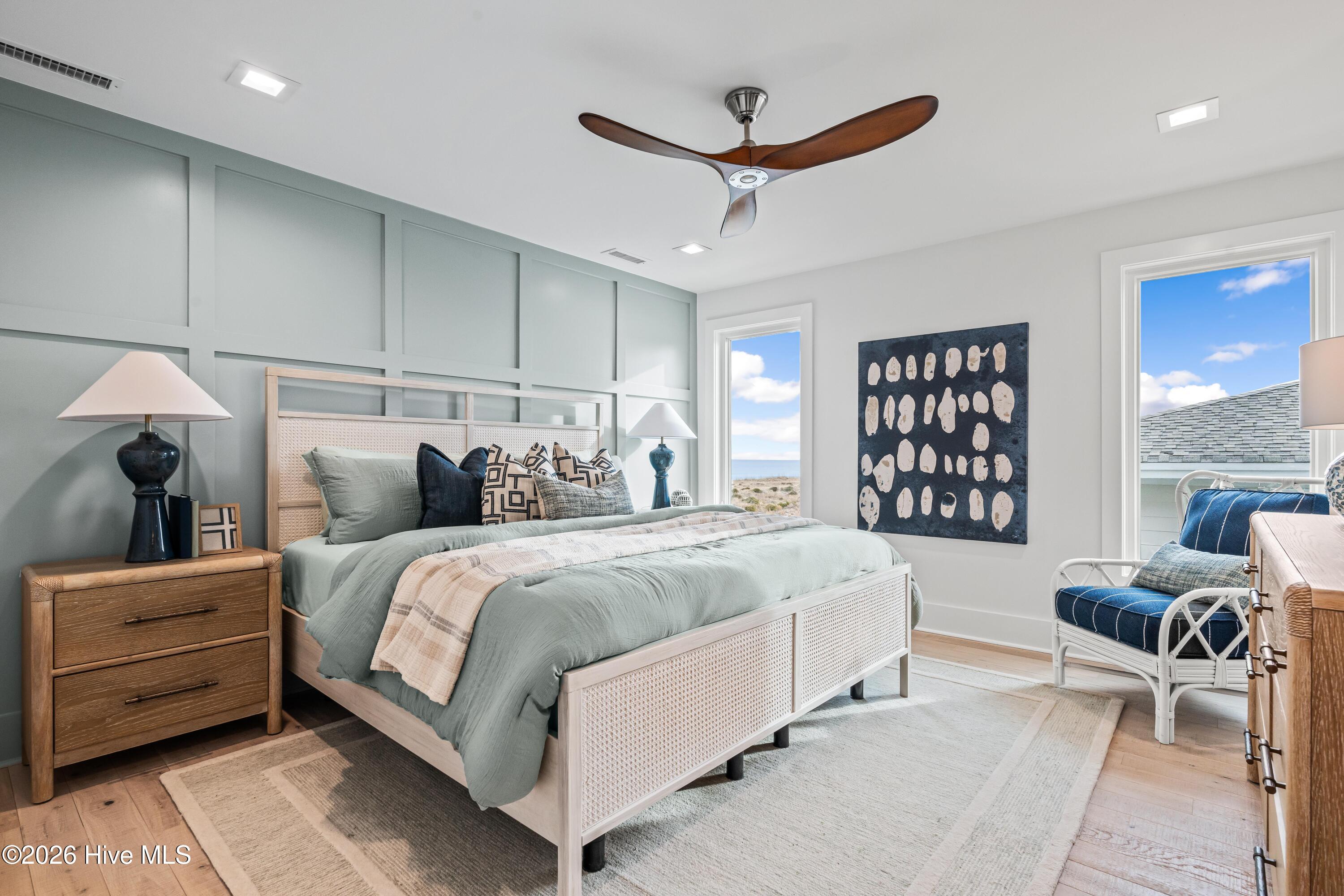 100558368 | Photo 48