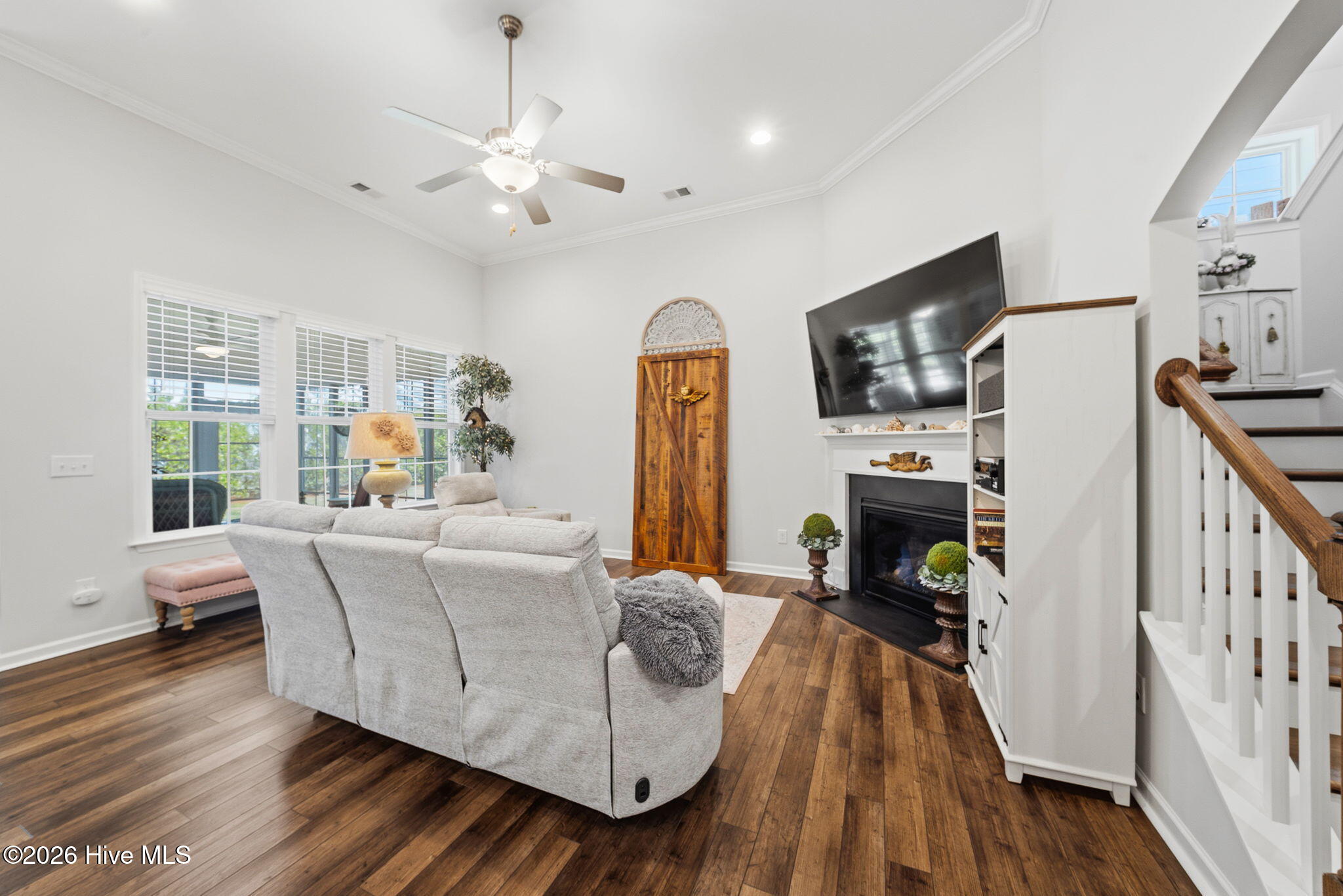 100568500 | Photo 16