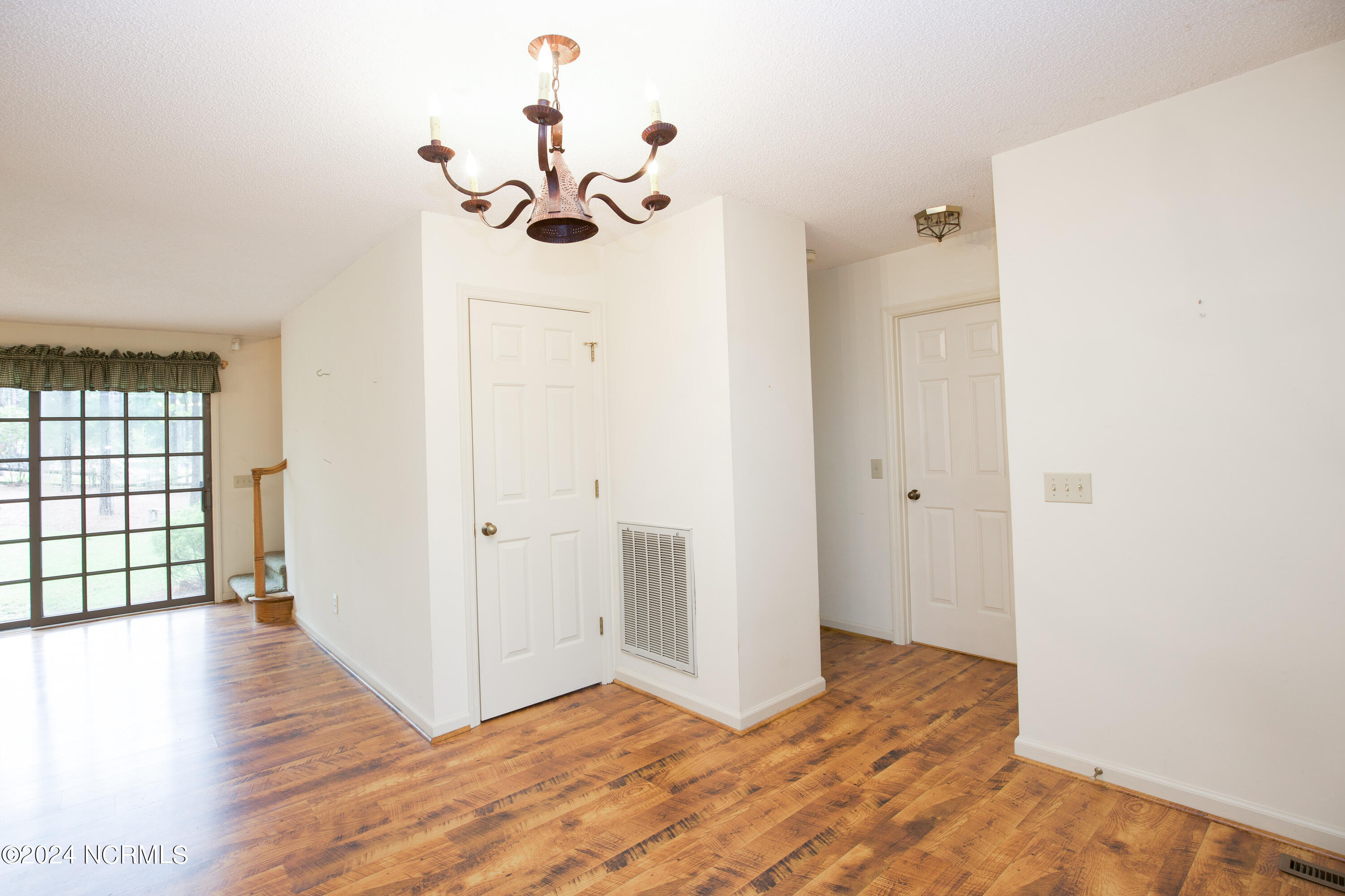 620 Diamondhead Dr S-3