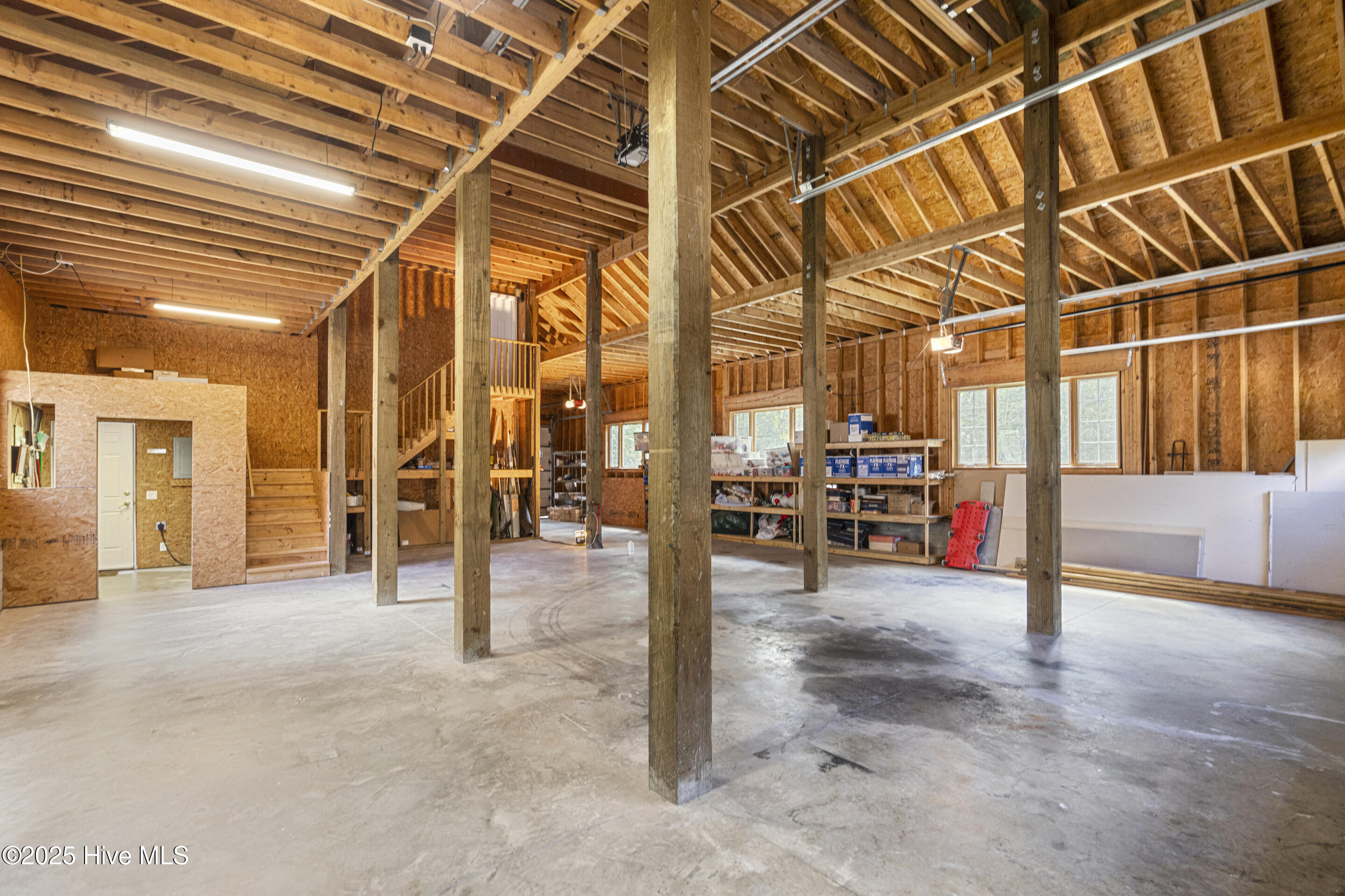 100569480 | Photo 101