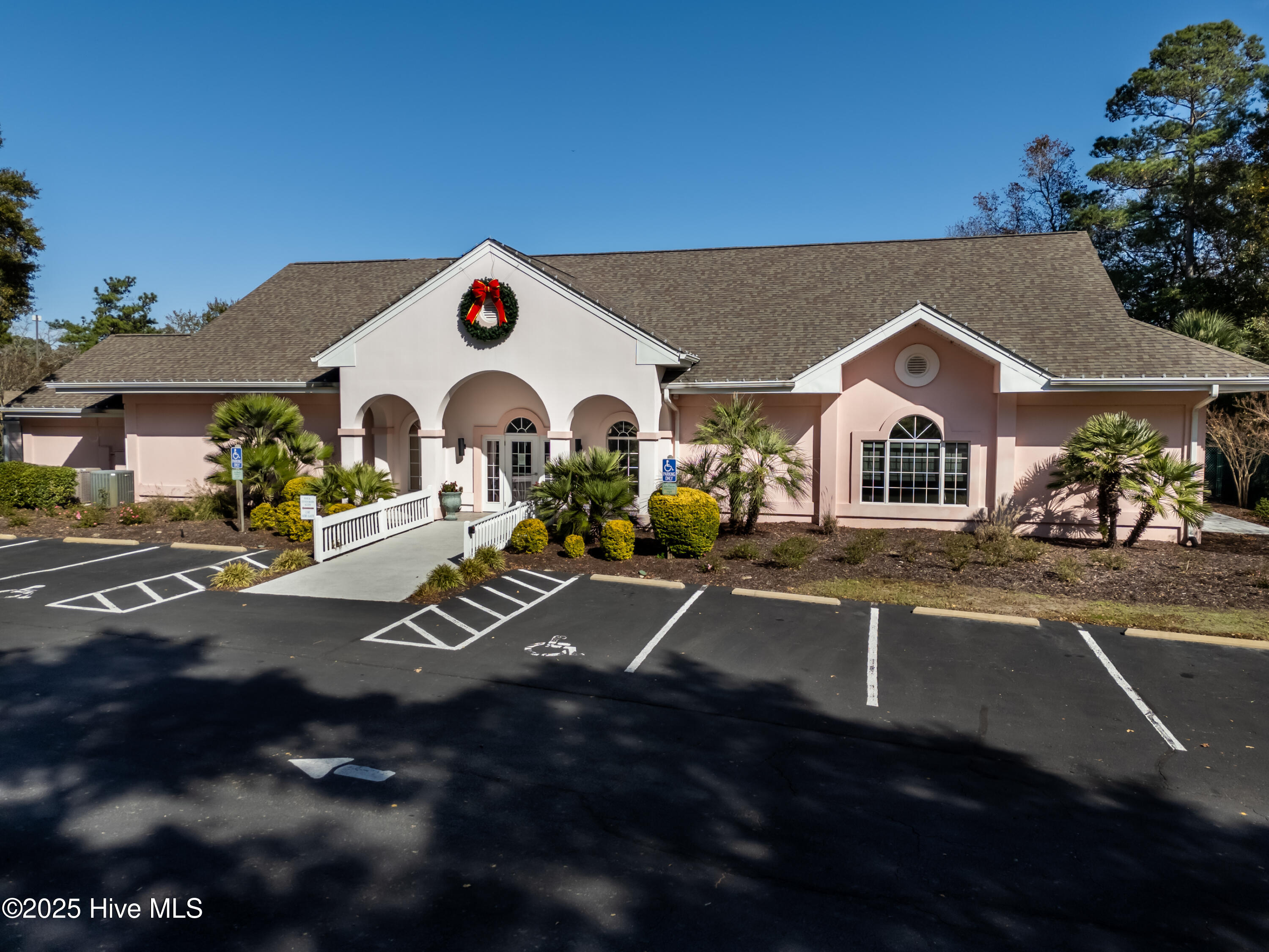 100541509 | Photo 43