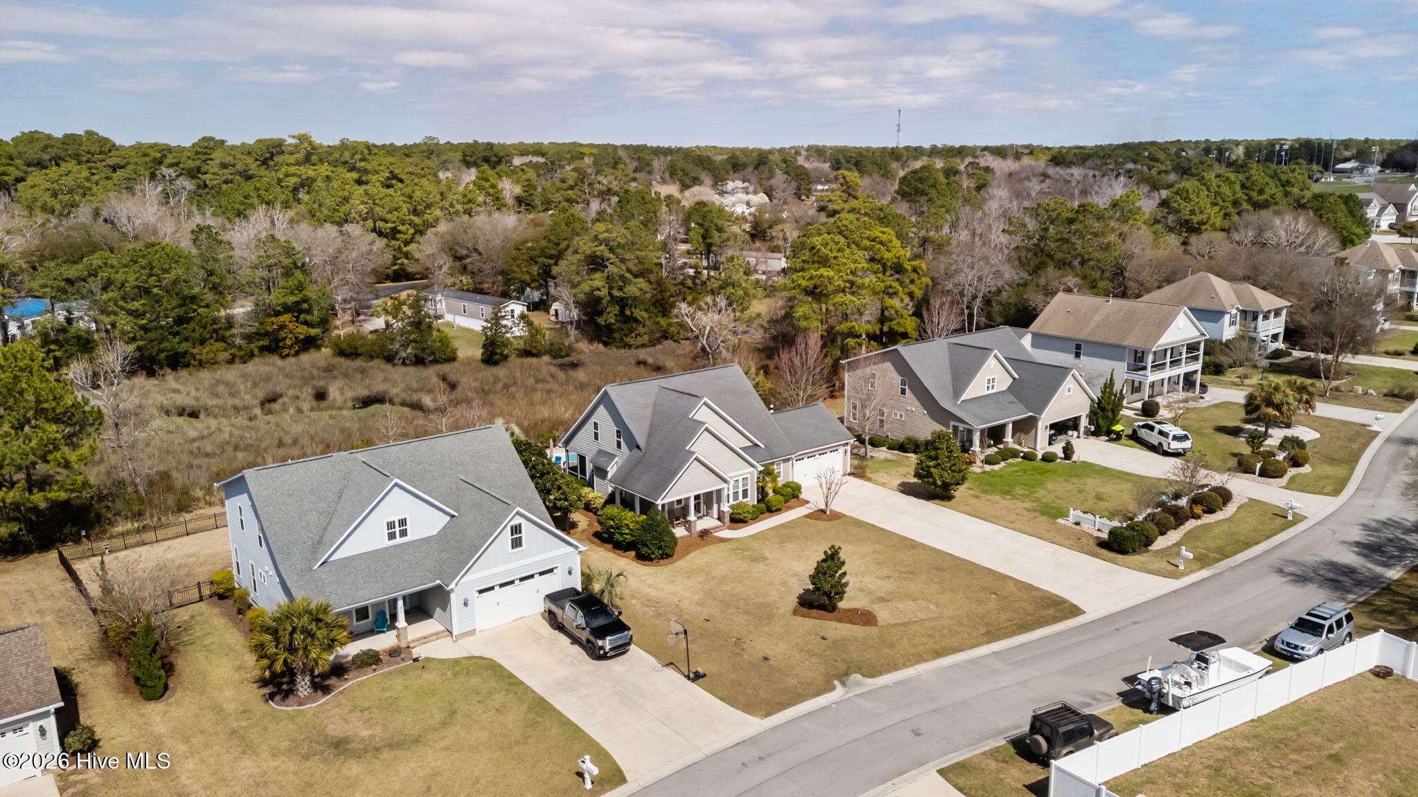 100560213 | Photo 44