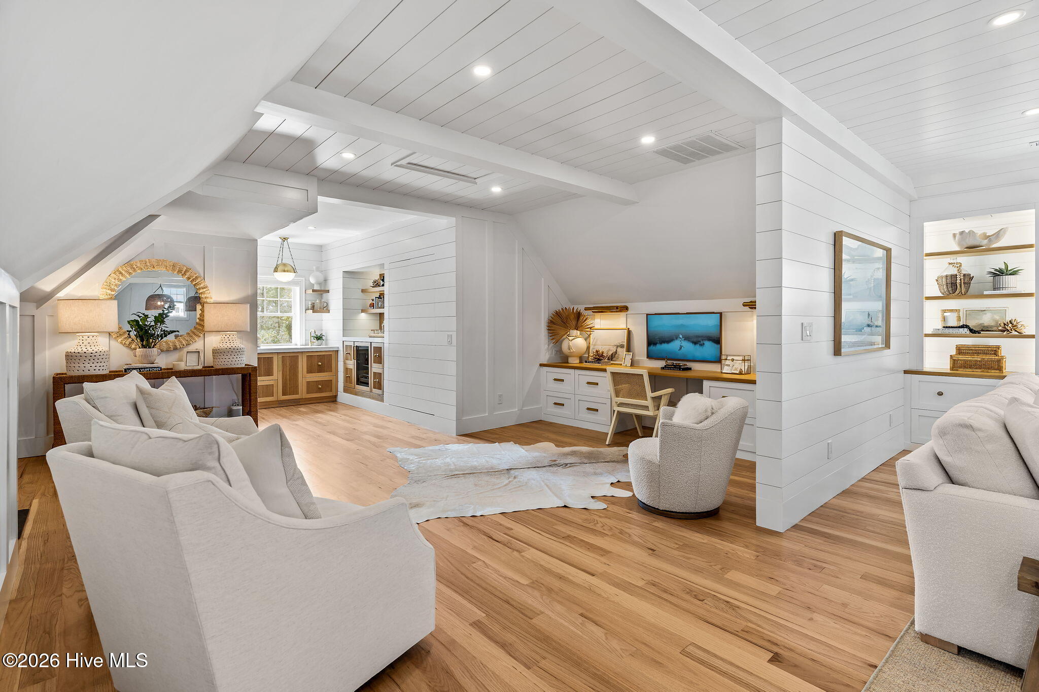 100561575 | Photo 39