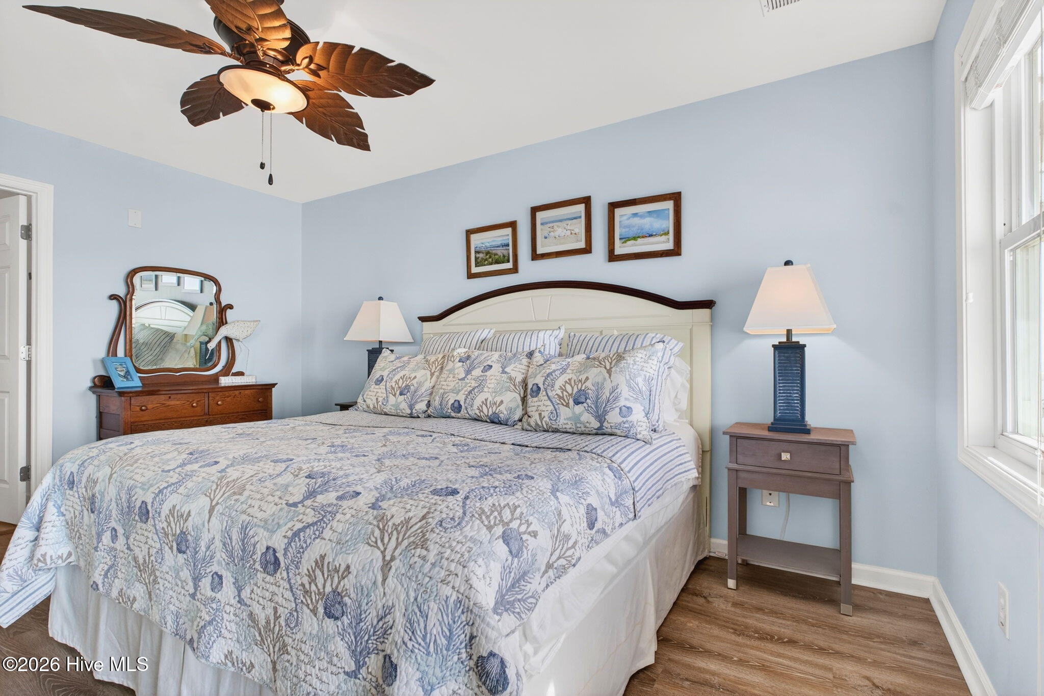 100558520 | Photo 18