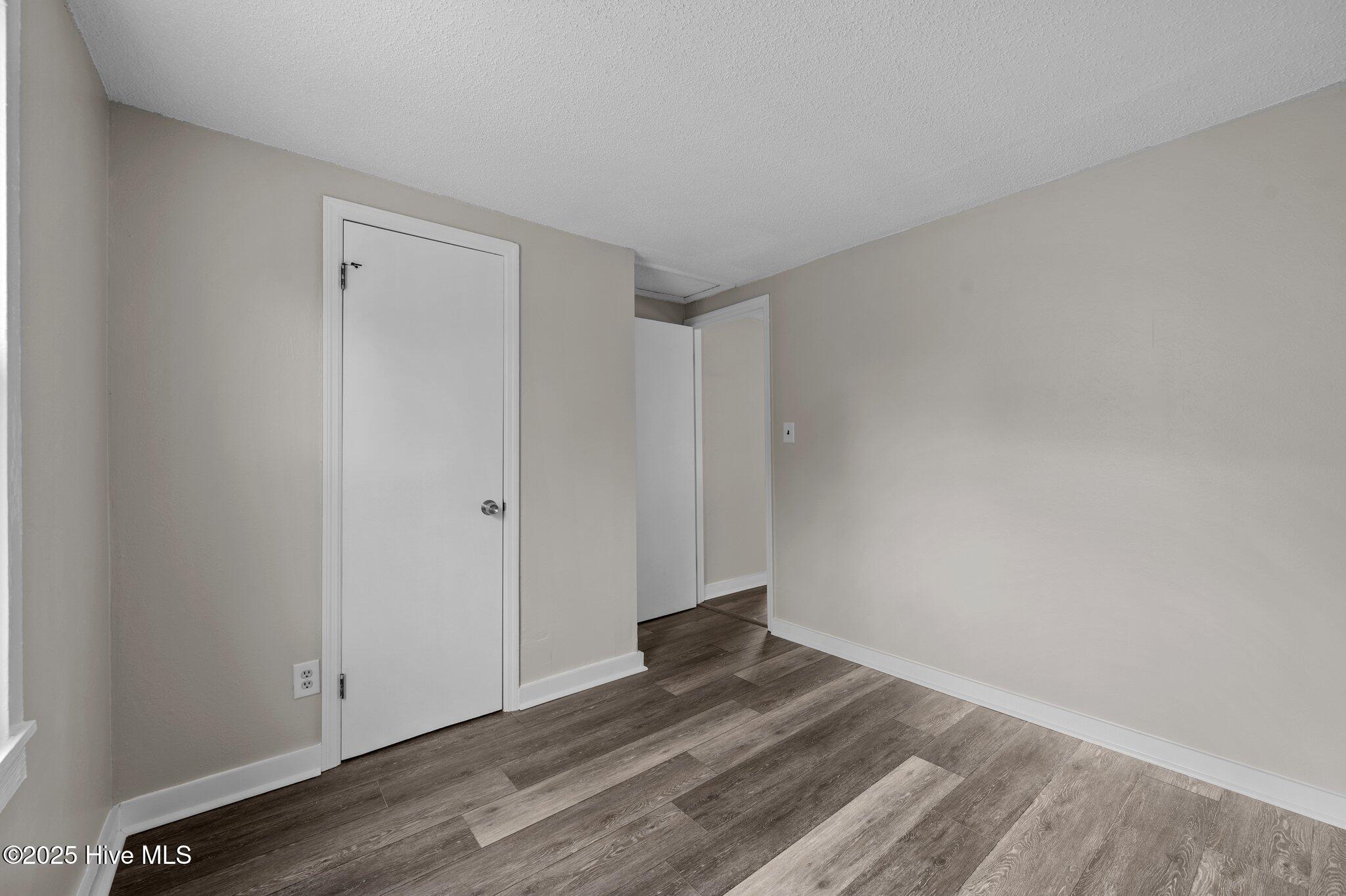 100568304 | Photo 20