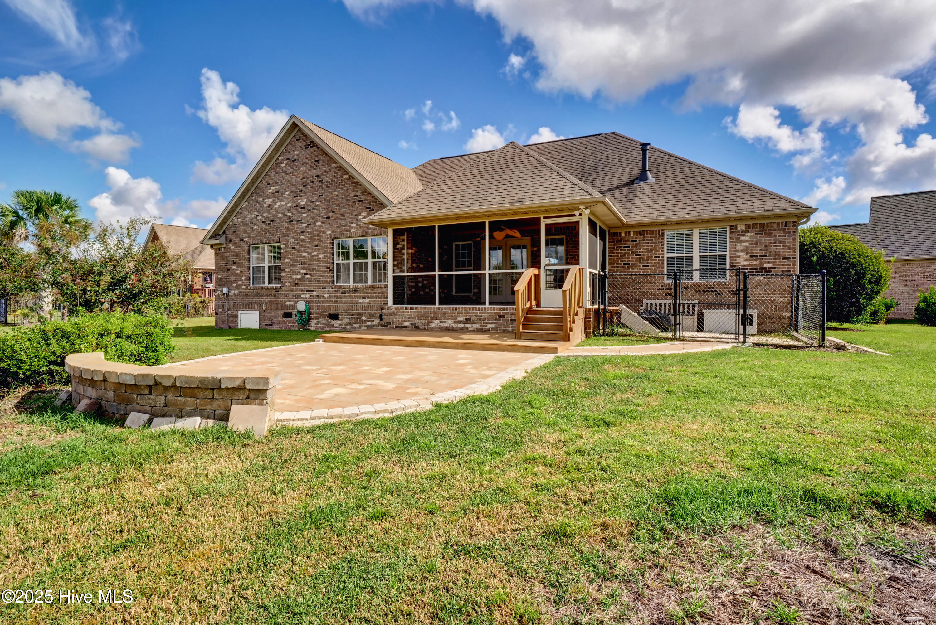 100539909 | Photo 33