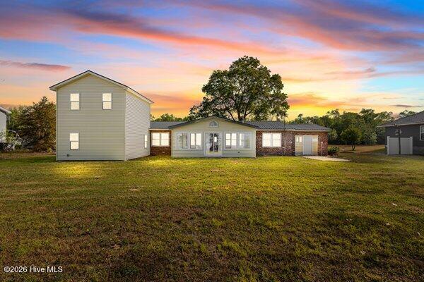 100565102 | Photo 43