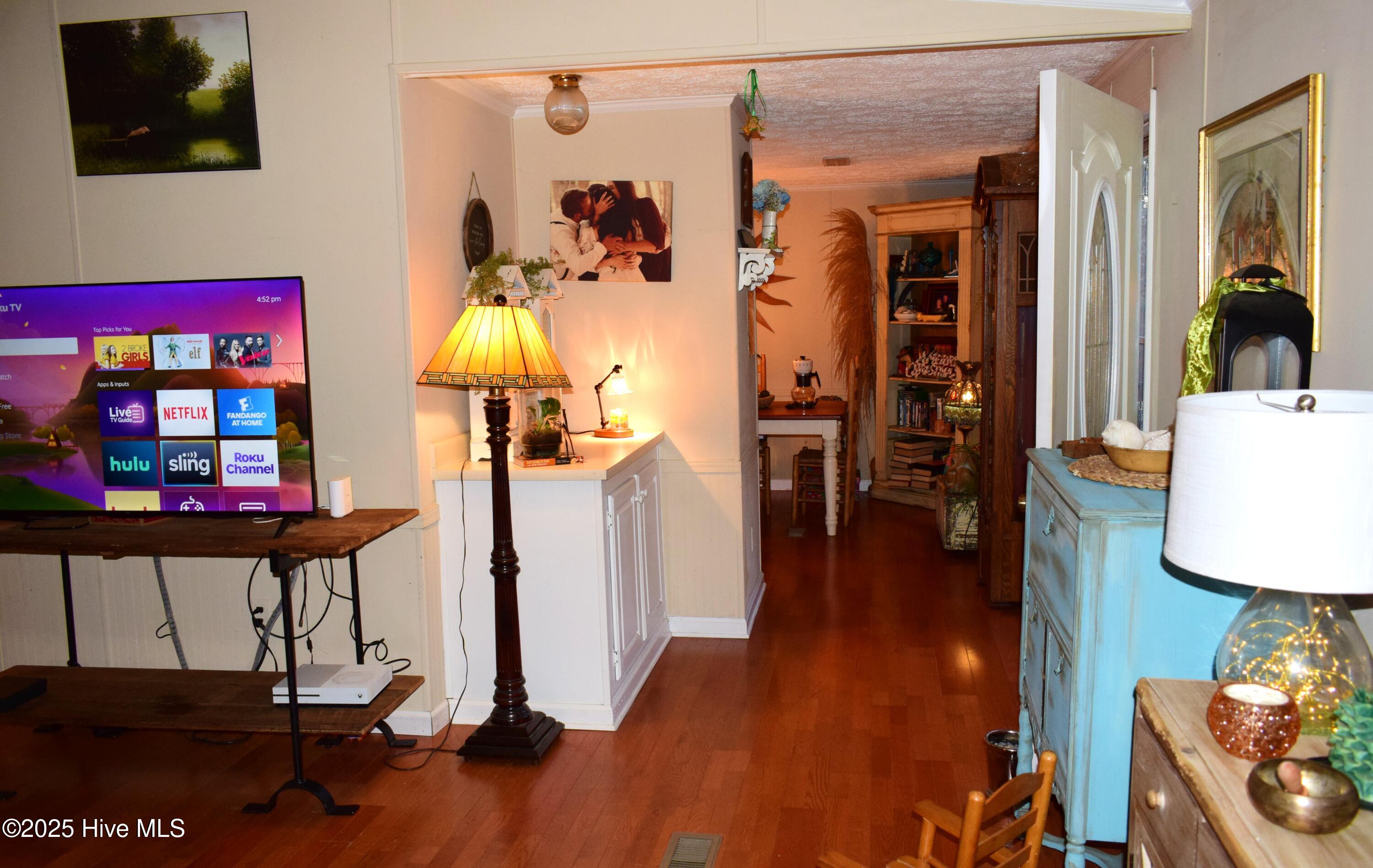 100543289 | Photo 13