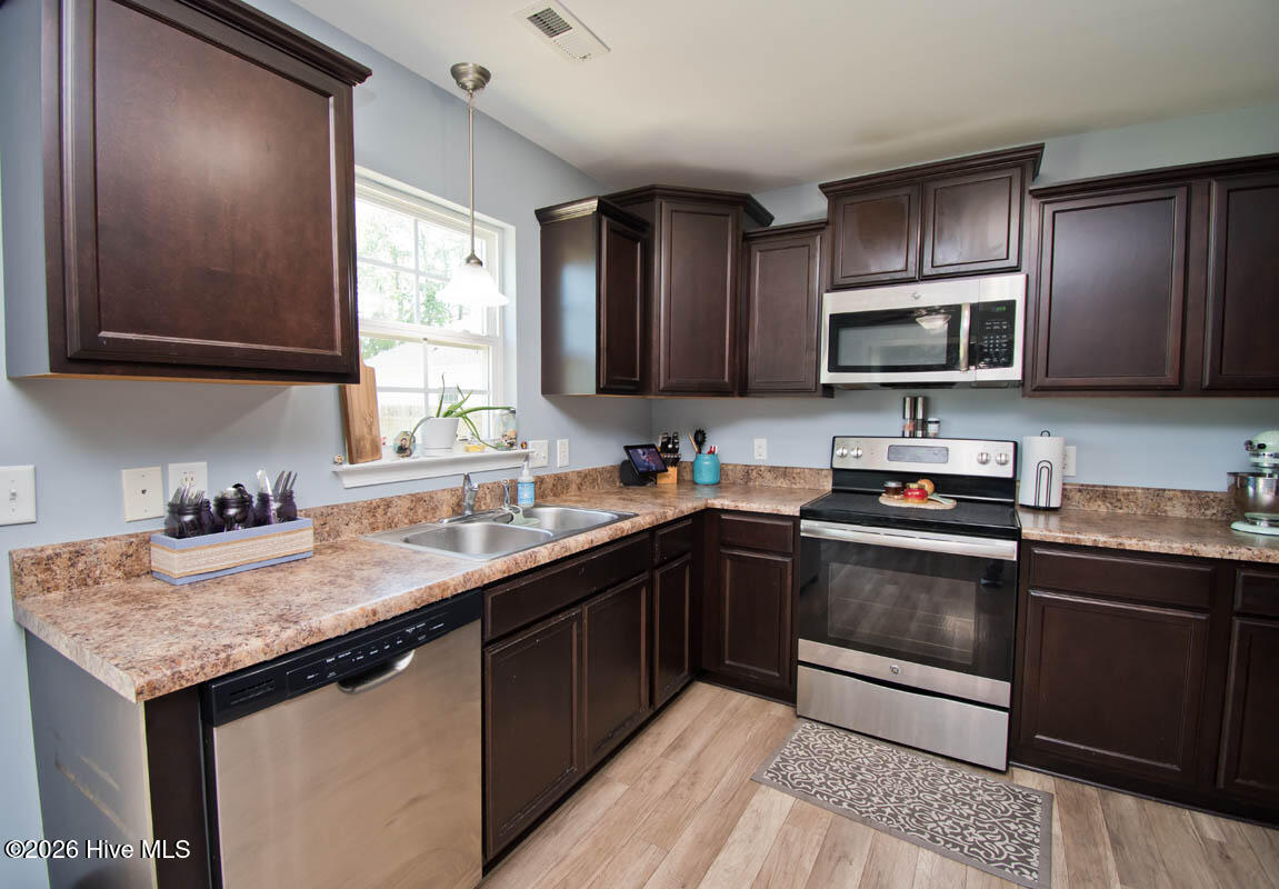 124 Waterford Way,Maysville