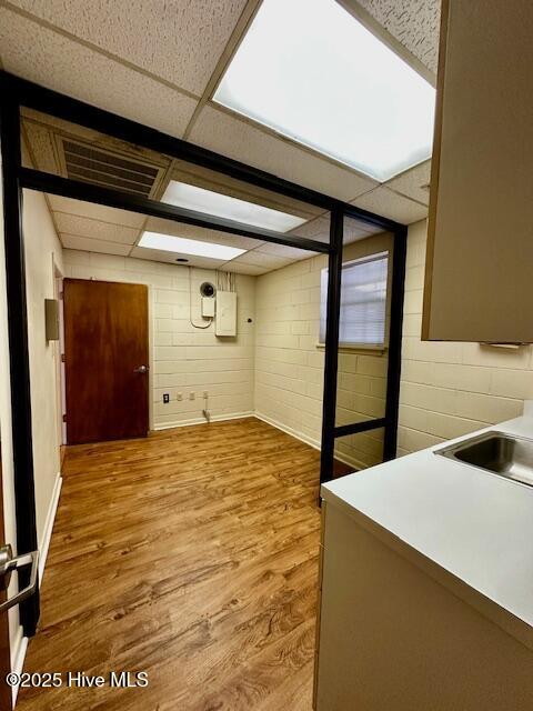 100533527 | Photo 19