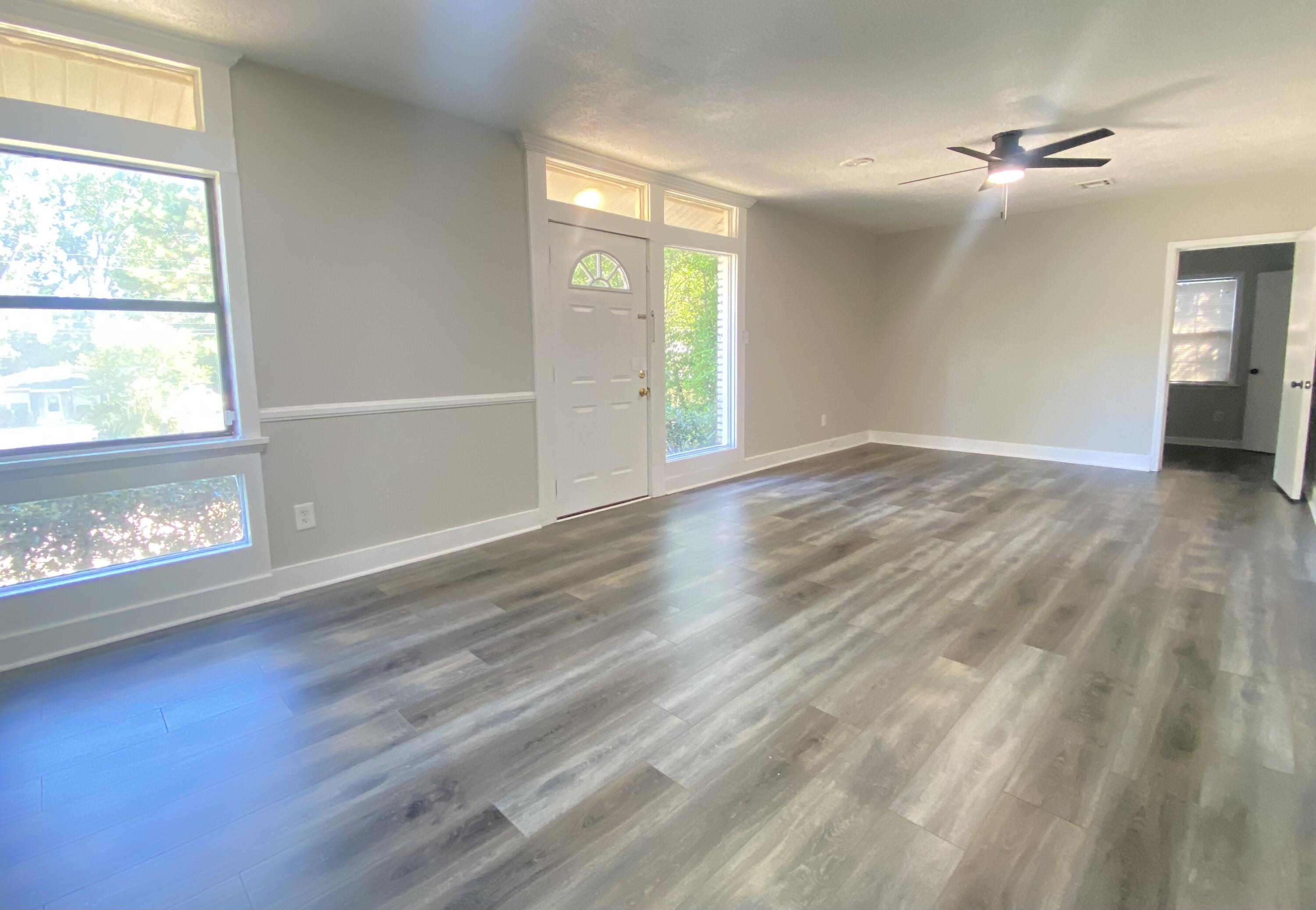 Open Concept Living/Dining Room