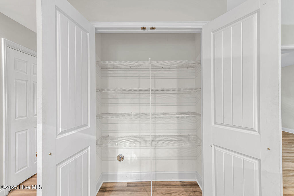 100535510 | Photo 19