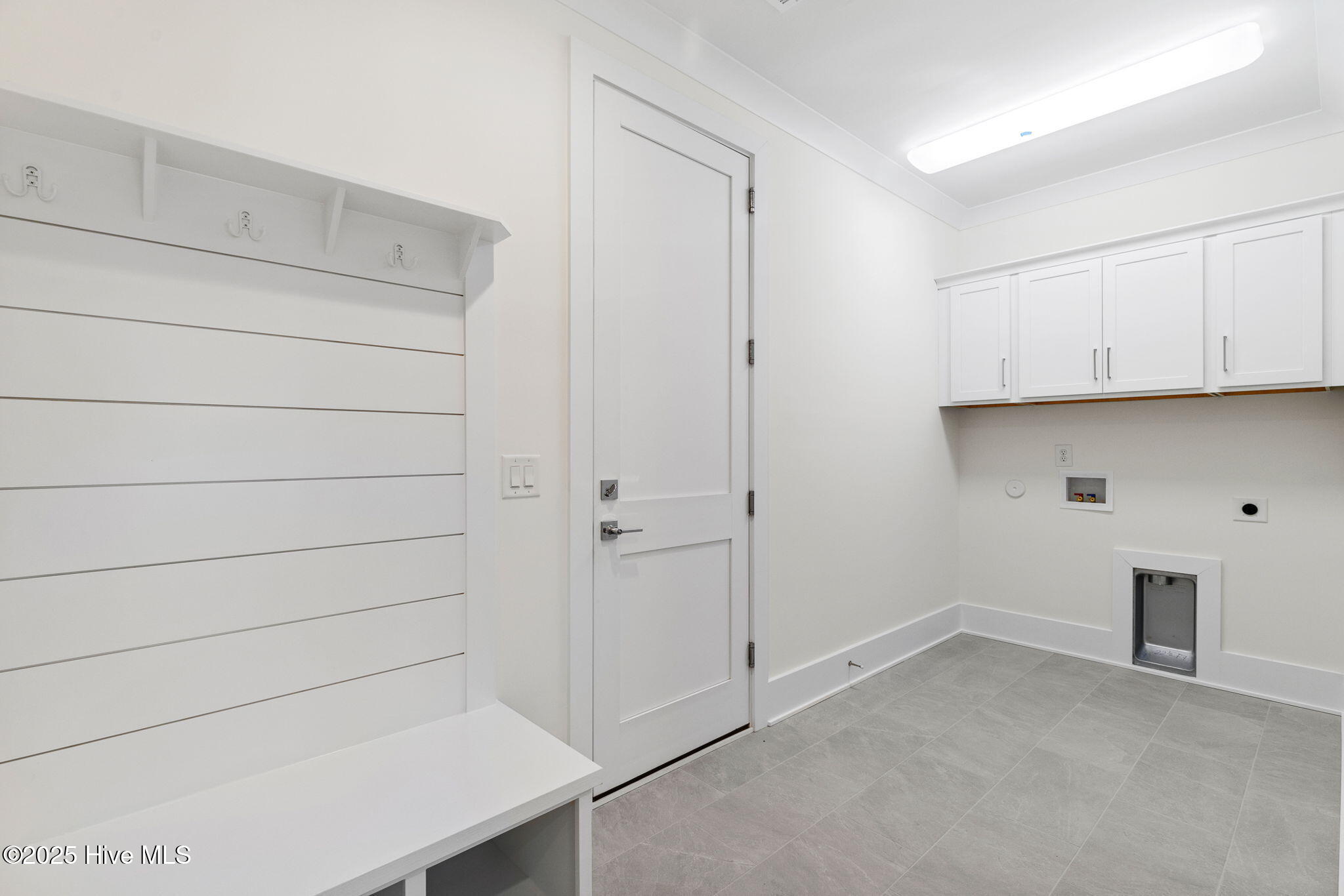 100523885 | Photo 54